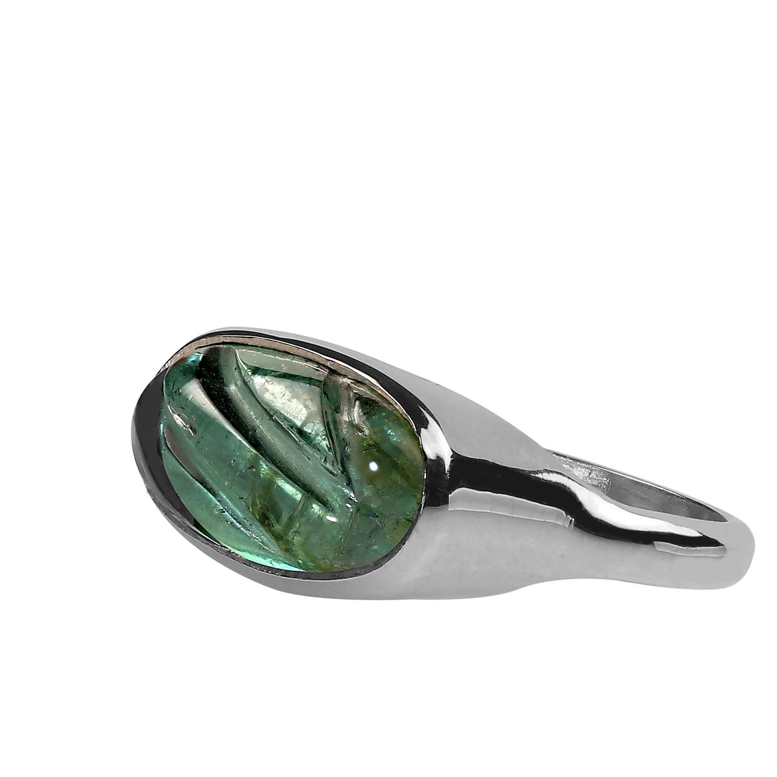 AJD Unique Carved Green Tourmaline and Sterling Silver Ring In New Condition For Sale In Raleigh, NC