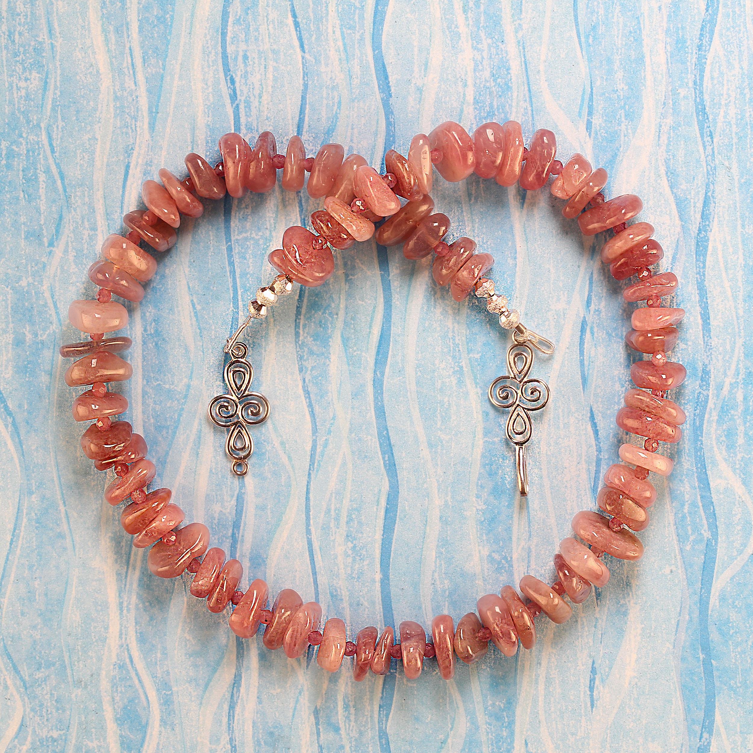 AJD Collana unica di quarzo rosa del Madagascar in vendita 5