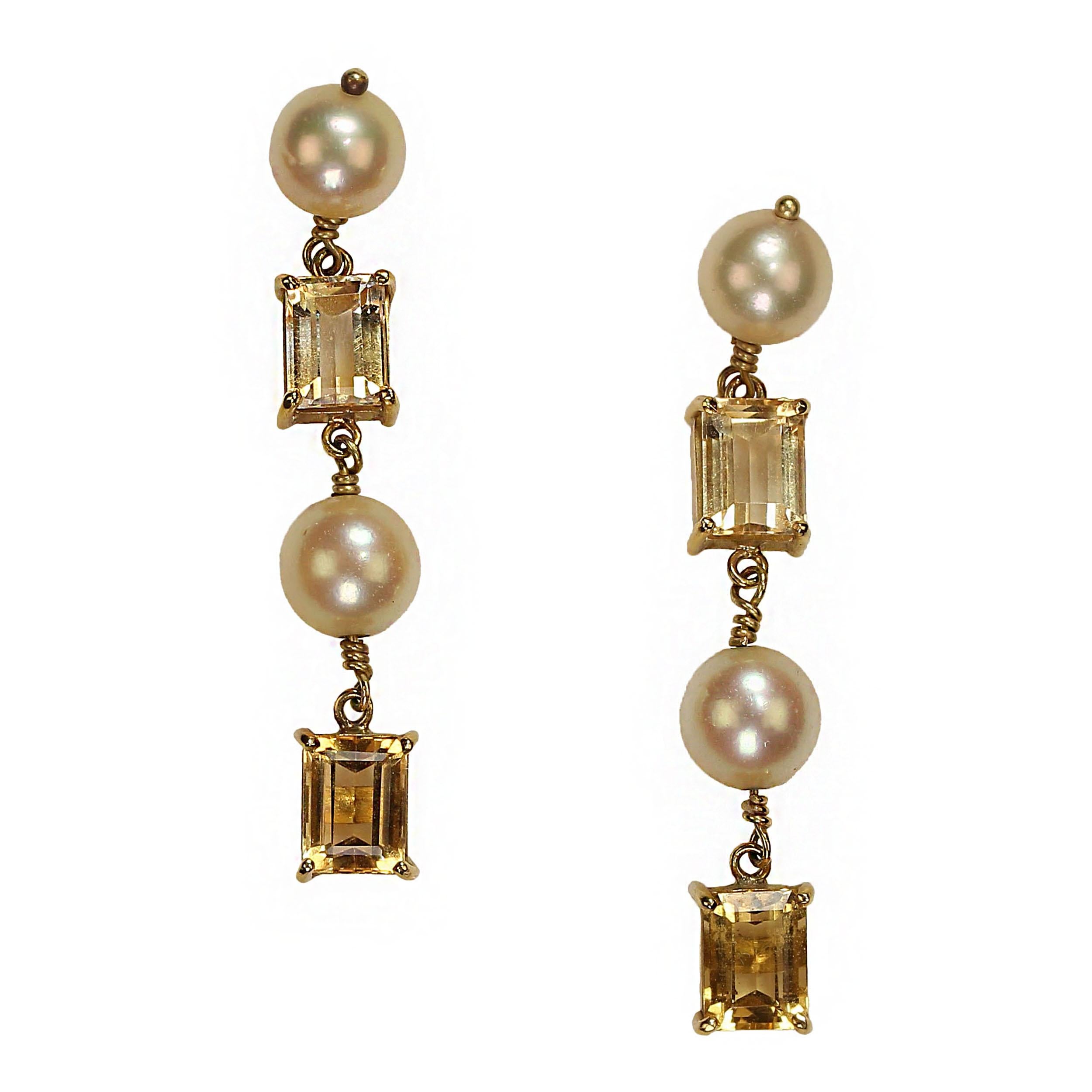 AJD Vintage Earrings of Cultured Pearl and Citrine in 18k Yellow Gold - 2 Pieces In Excellent Condition For Sale In Raleigh, NC