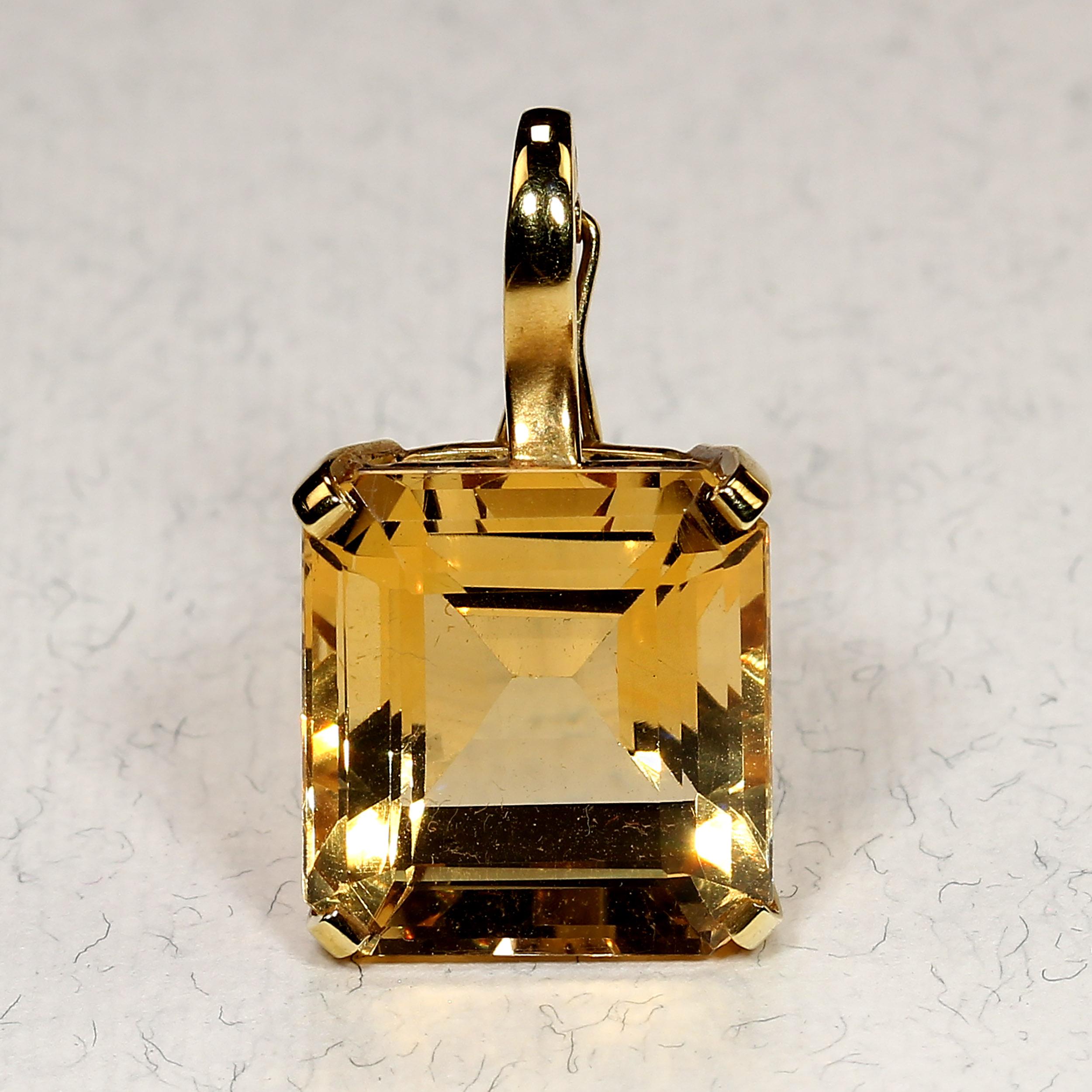 Ciondolo vintage AJD con citrino quadrato grande in oro giallo 18 carati in vendita 8