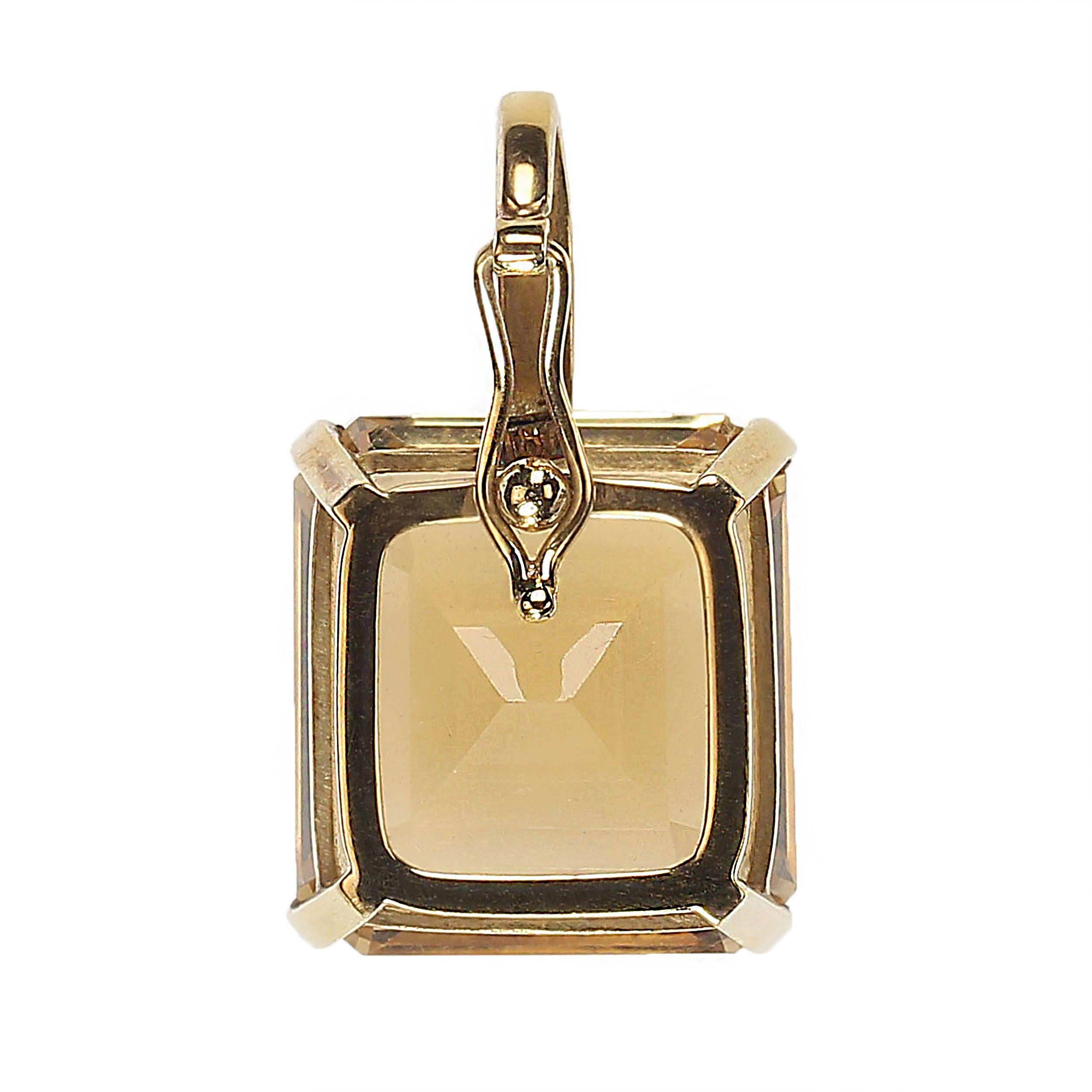 Taille carrée AJD Vintage, grande citrine carrée en or jaune 18 carats en vente