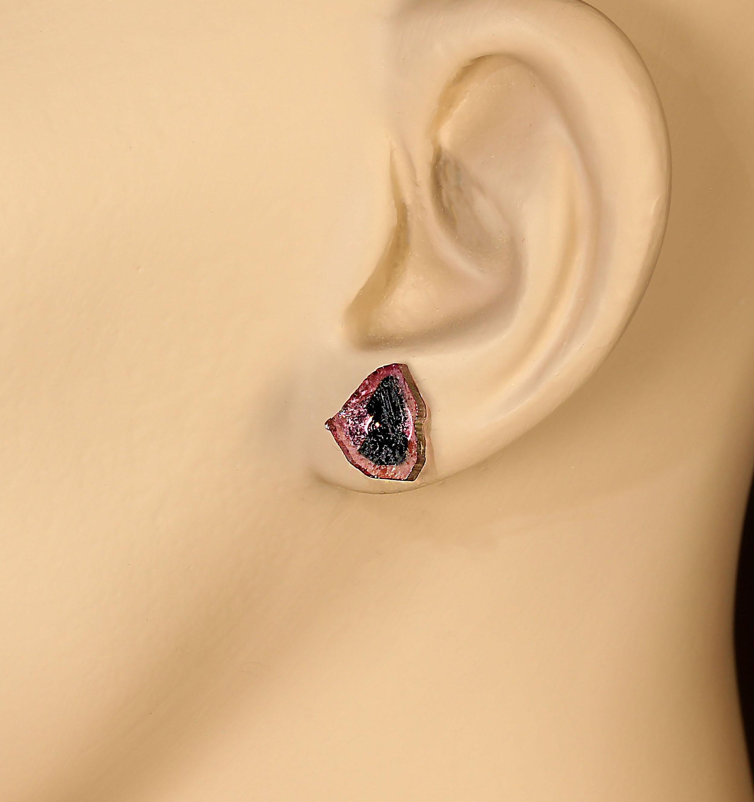 Unique Pink Tourmaline Stud Earrings for Everyday Elegance
Elevate your spring wardrobe with our perfect daily wear unique stud earrings. Featuring stunning pink tourmaline slices with striking black centers, these earrings showcase a total of 5.85