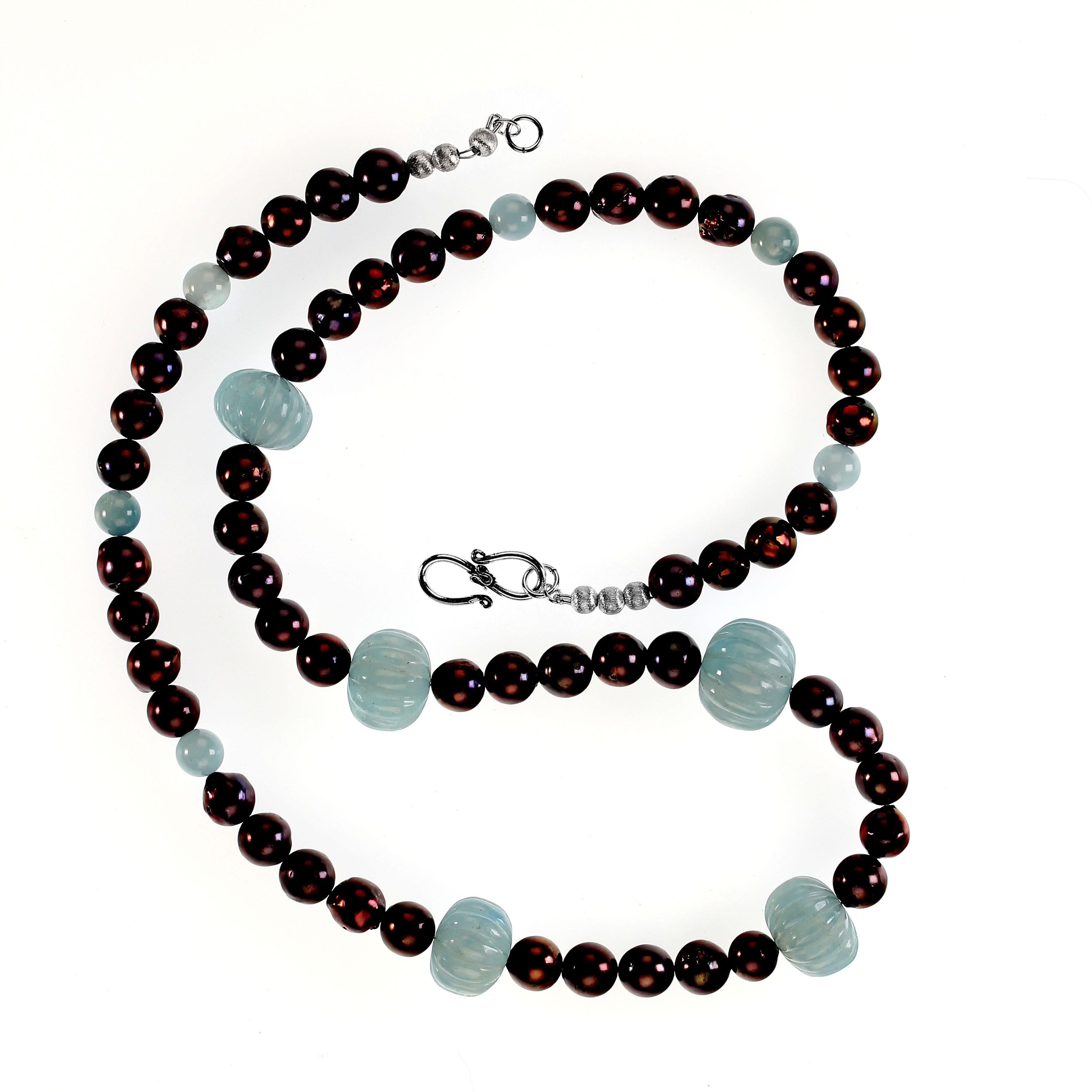 AJD28 Pollici di collana con perle marroni e acquamarine scanalate in vendita 1