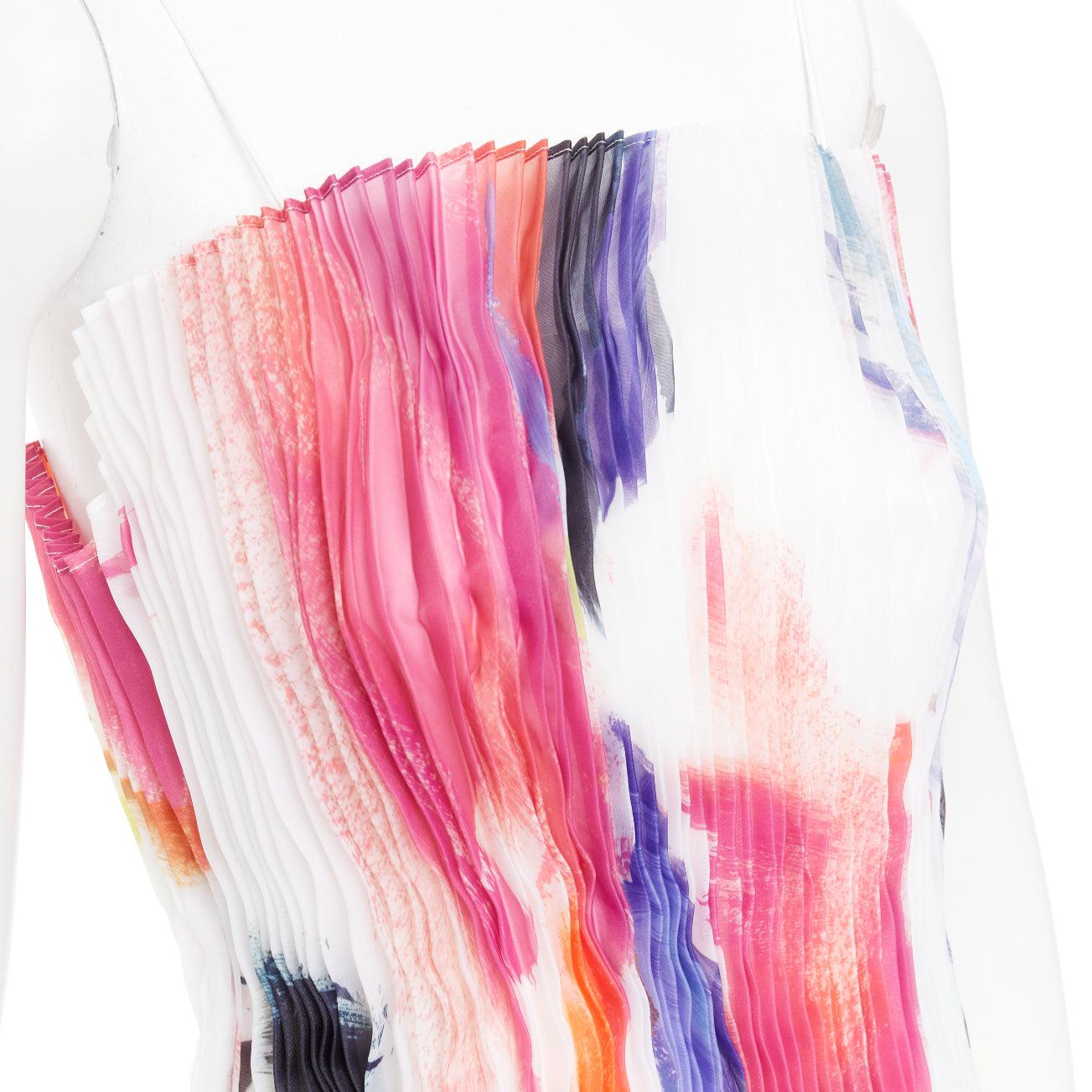 AJE Celestial mini abito plissettato bianco multicolore con stampa astratta a vernice UK4 XXS
Riferimento: AAWC/A01361
Marchio: Aje
Model: Celeste
Materiale: Poliestere
Colore: Bianco, Multicolore
Modello: Astratto
Chiusura: zip
Fodera: Cotone