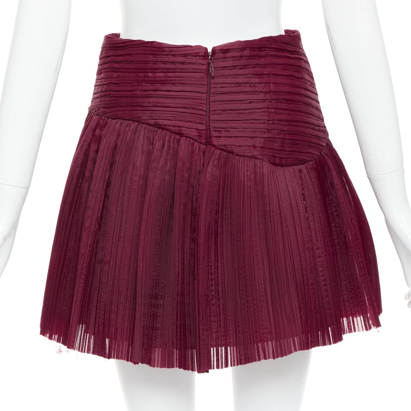 De las mujeres AJE Laurier Wave minifalda de cintura alta de organza plisada burdeos UK6 XS en venta