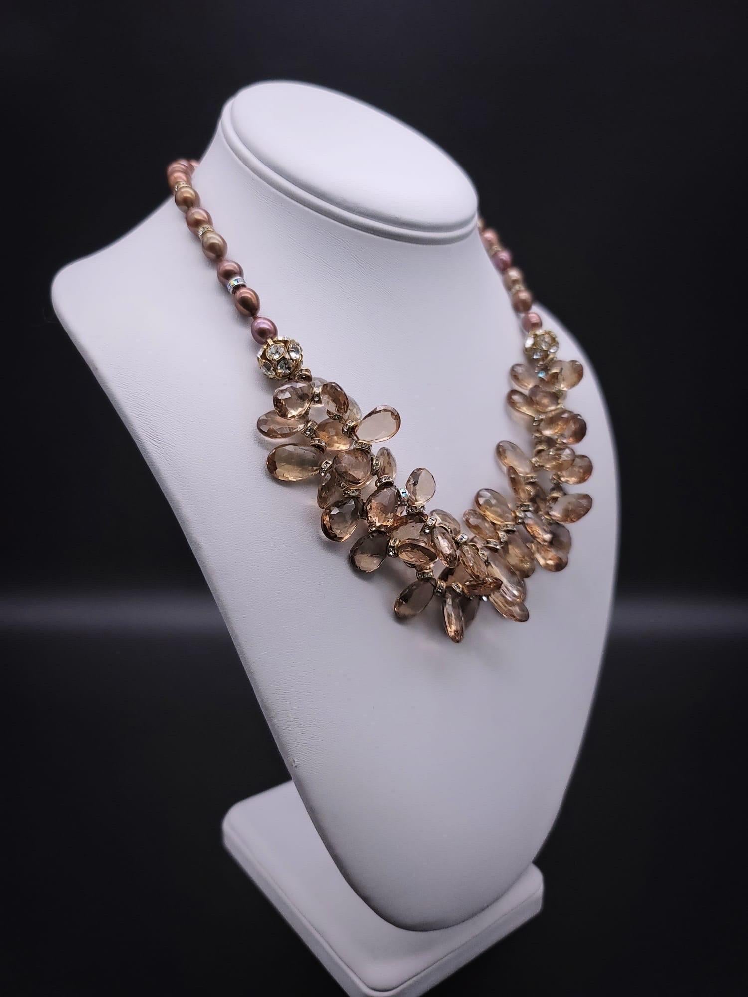 Donna A.Jeschel Collana di lusso con quarzo champagne sfaccettato e perle. in vendita