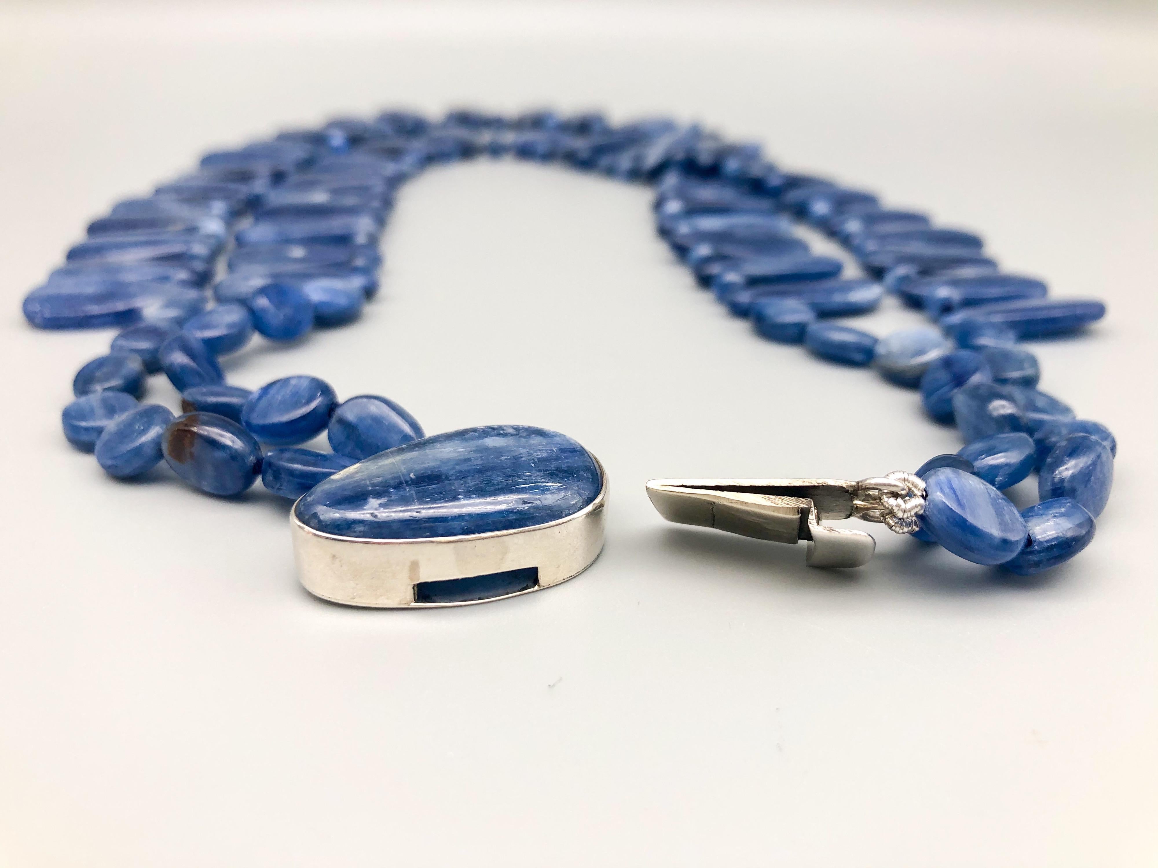 A.Jeschel Ein wahres blaues Kyanit 2-strangige Halskette. im Zustand „Neu“ im Angebot in Miami, FL