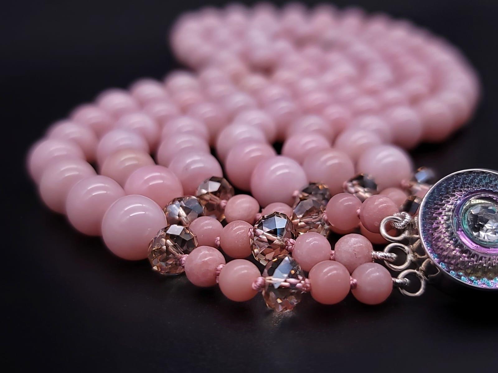 A.Jeschel Eine elegante rosa Opal-Halskette. (Perle) im Angebot