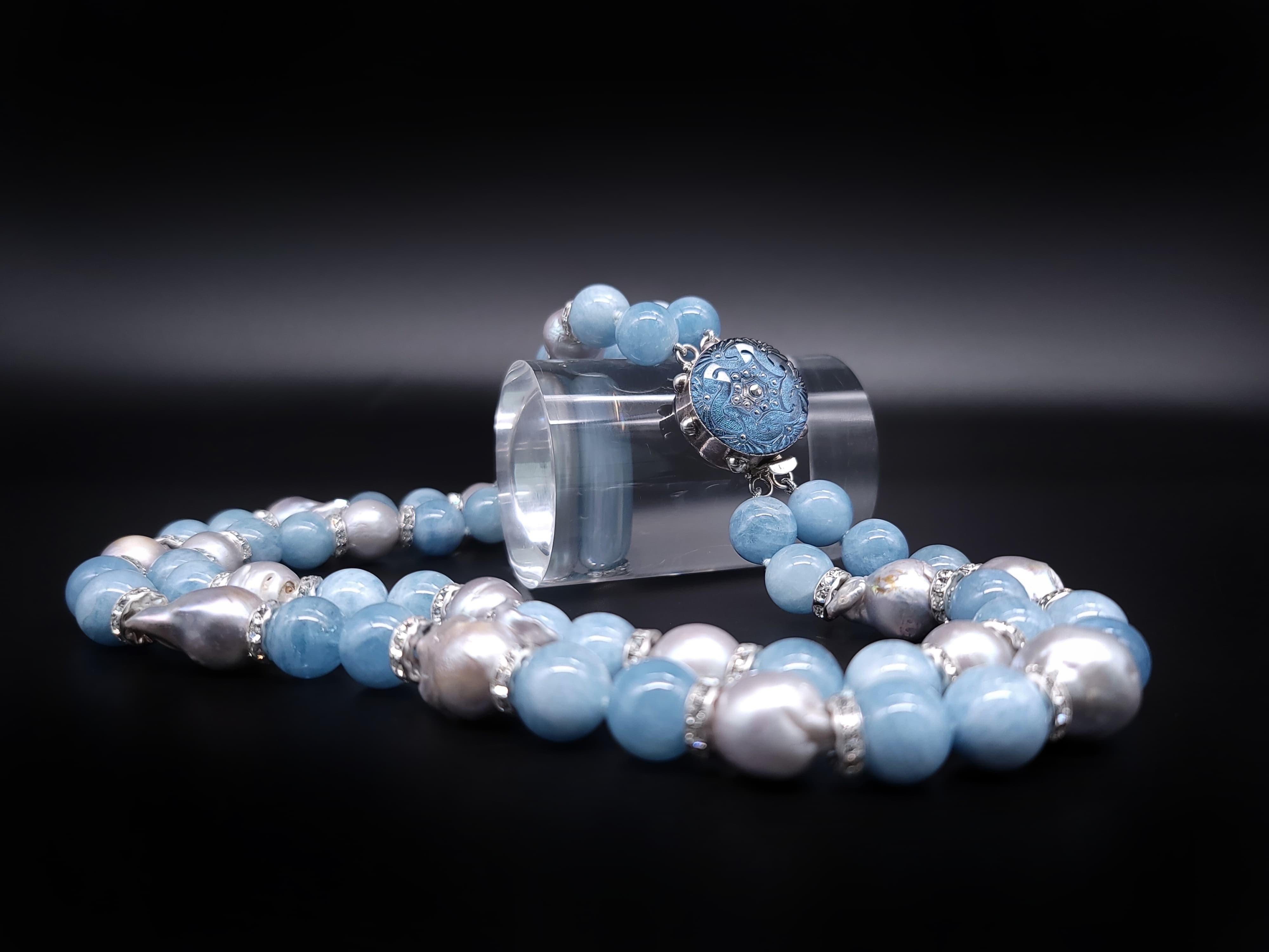 A.Jeschel Aquamarine and Baroque Grey Pearls necklace. For Sale 2
