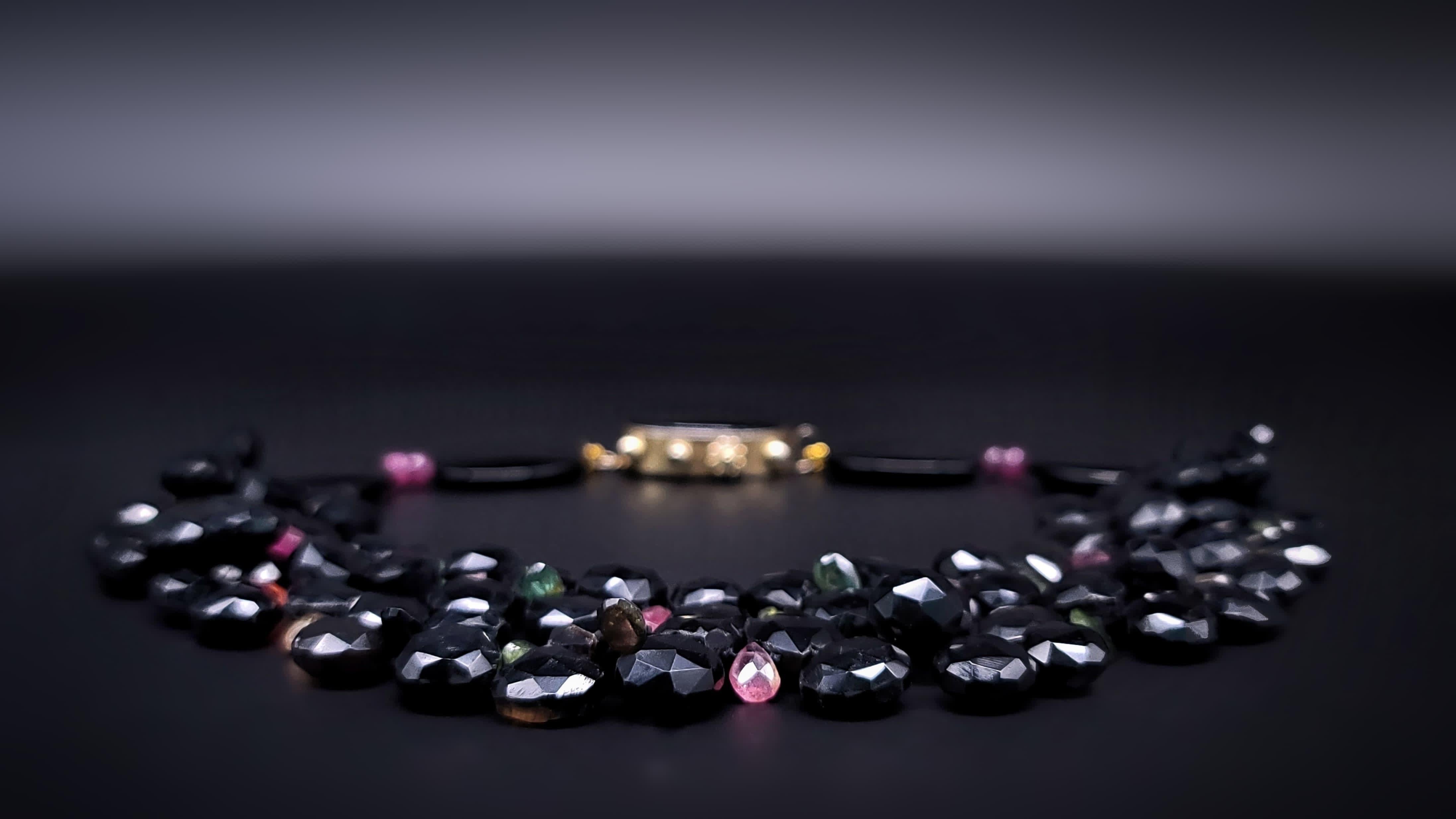 Taille mixte A.Jeschel Collier Brillant en grenat noir et tourmaline en vente