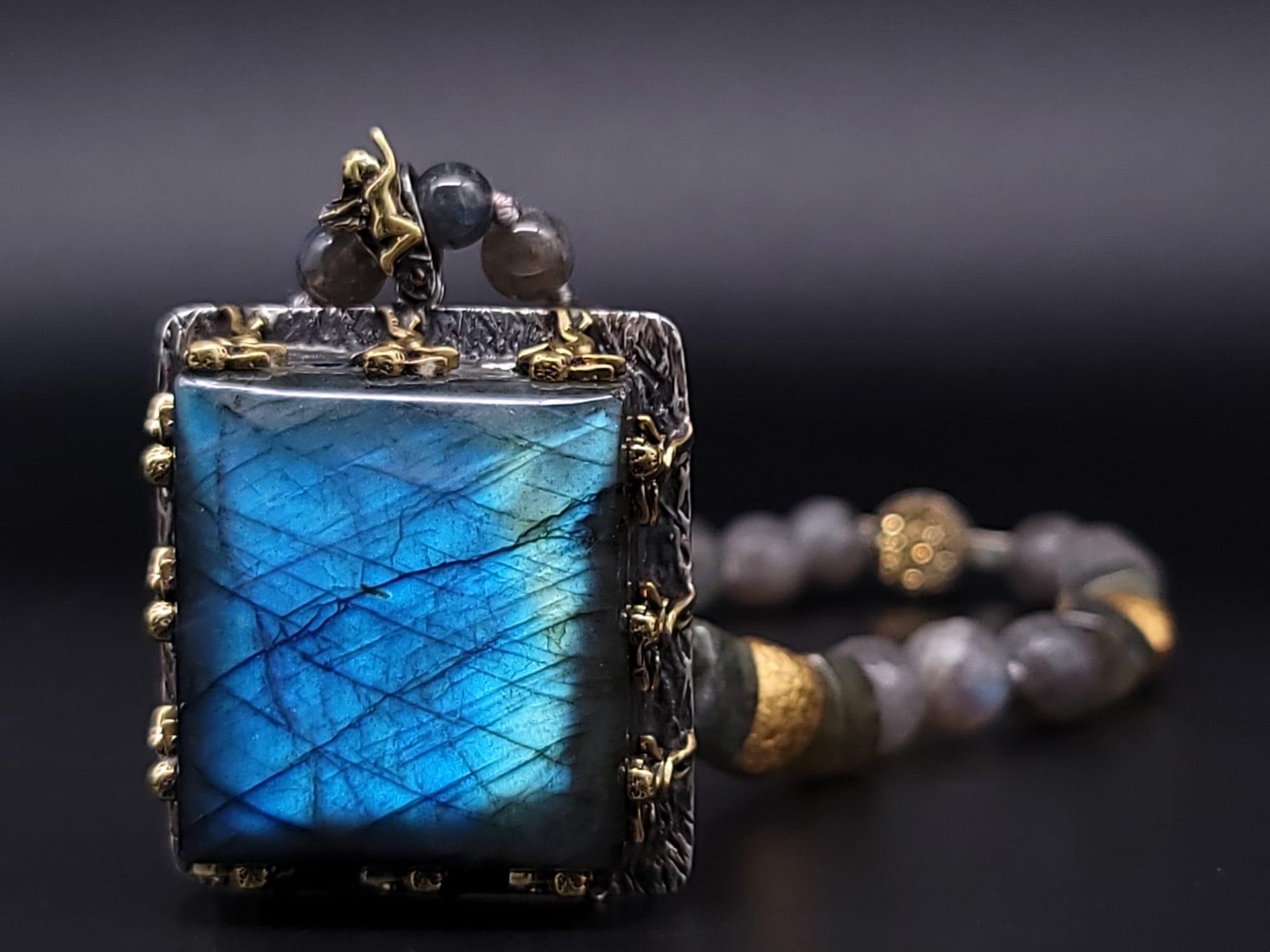 A.Jeschel Brillant Labradorite necklace with a stunning pendant. For Sale 6