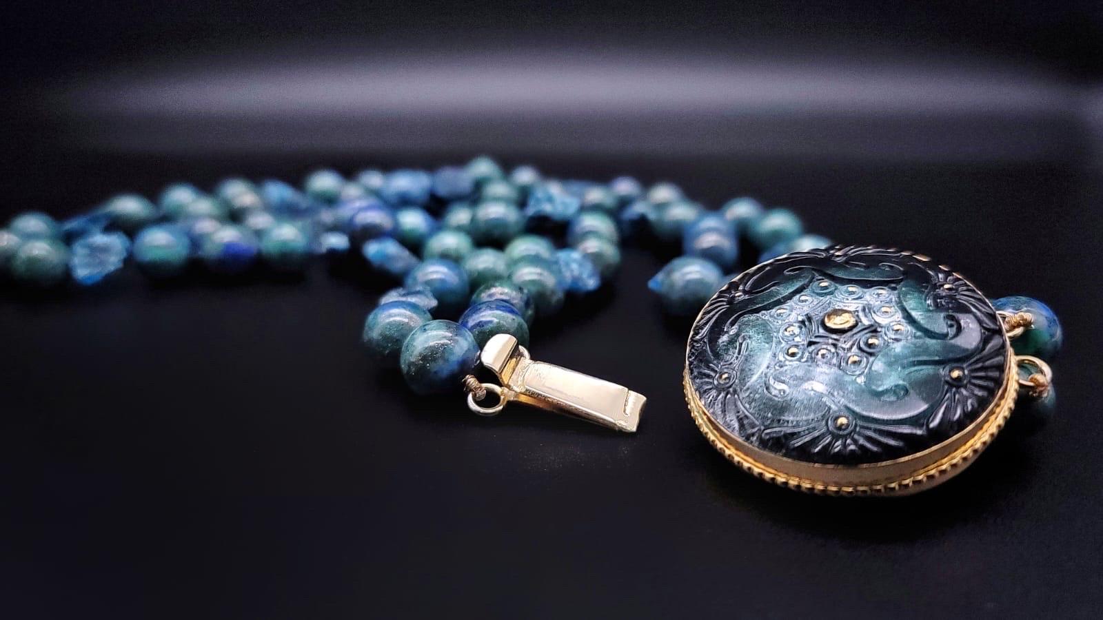 A.Jeschel Collana accattivante in crisocolla e apatite con chiusura in vetro vintage. in vendita 12