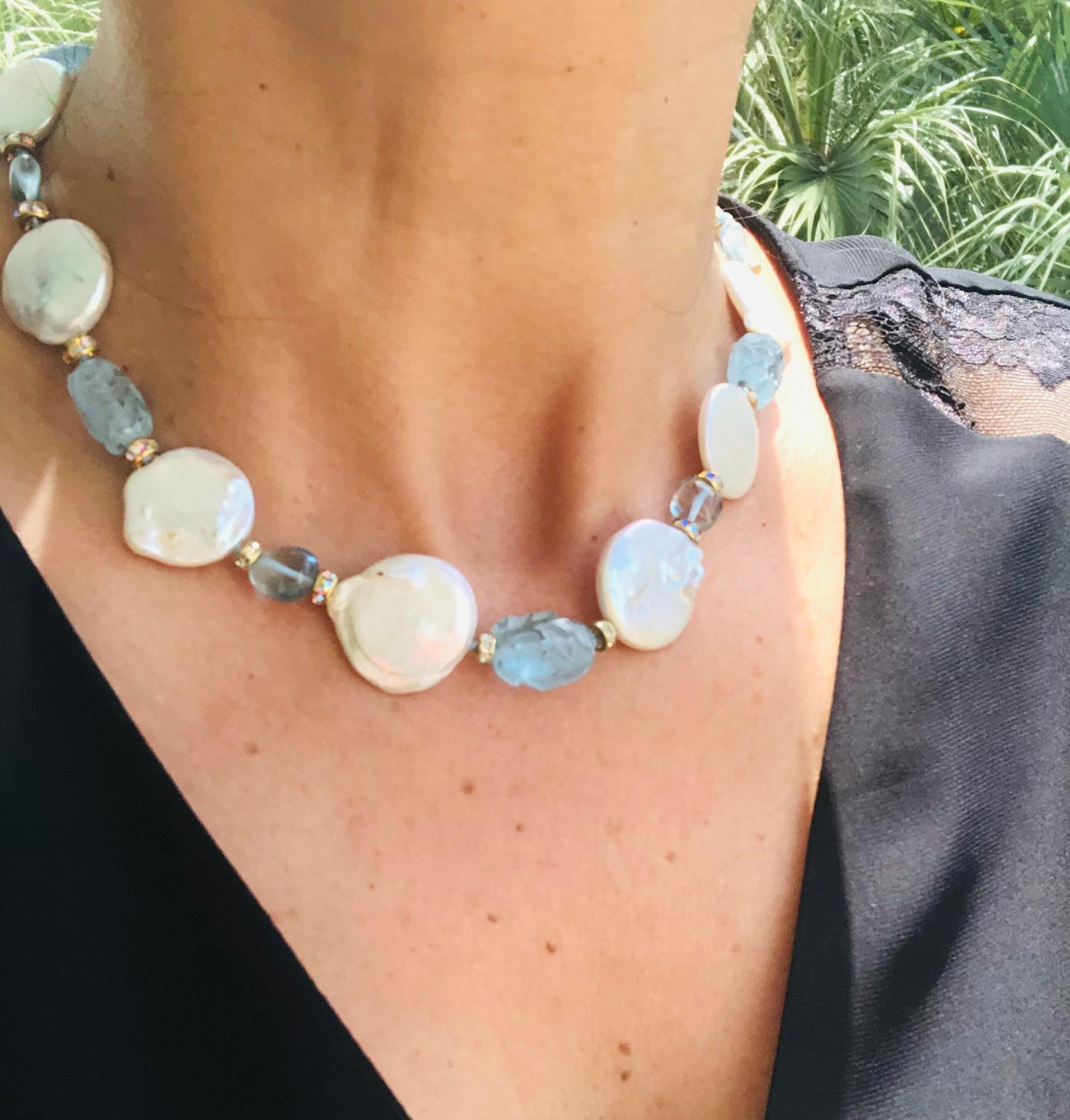 Exquisite Aquamarine and Pearl Necklace: Uniquely Yours

Embrace the essence of sophistication with our one-of-a-kind necklace, featuring elegantly carved leaves crafted from richly colored aquamarine. Each leaf, a testament to unparalleled