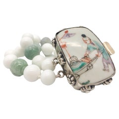 Doppelstrang-Armband aus geschnitzter Jade und Achat von A.Jeschel.