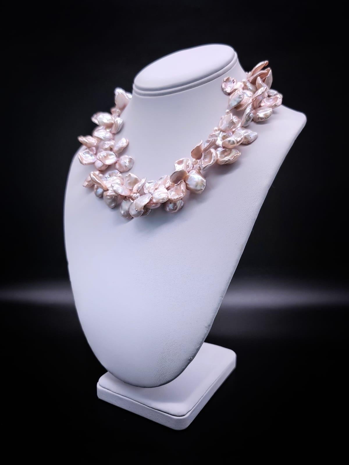 A.Jeschel Elegant Keshi pearl necklace with a vintage Italian clasp. For Sale 1