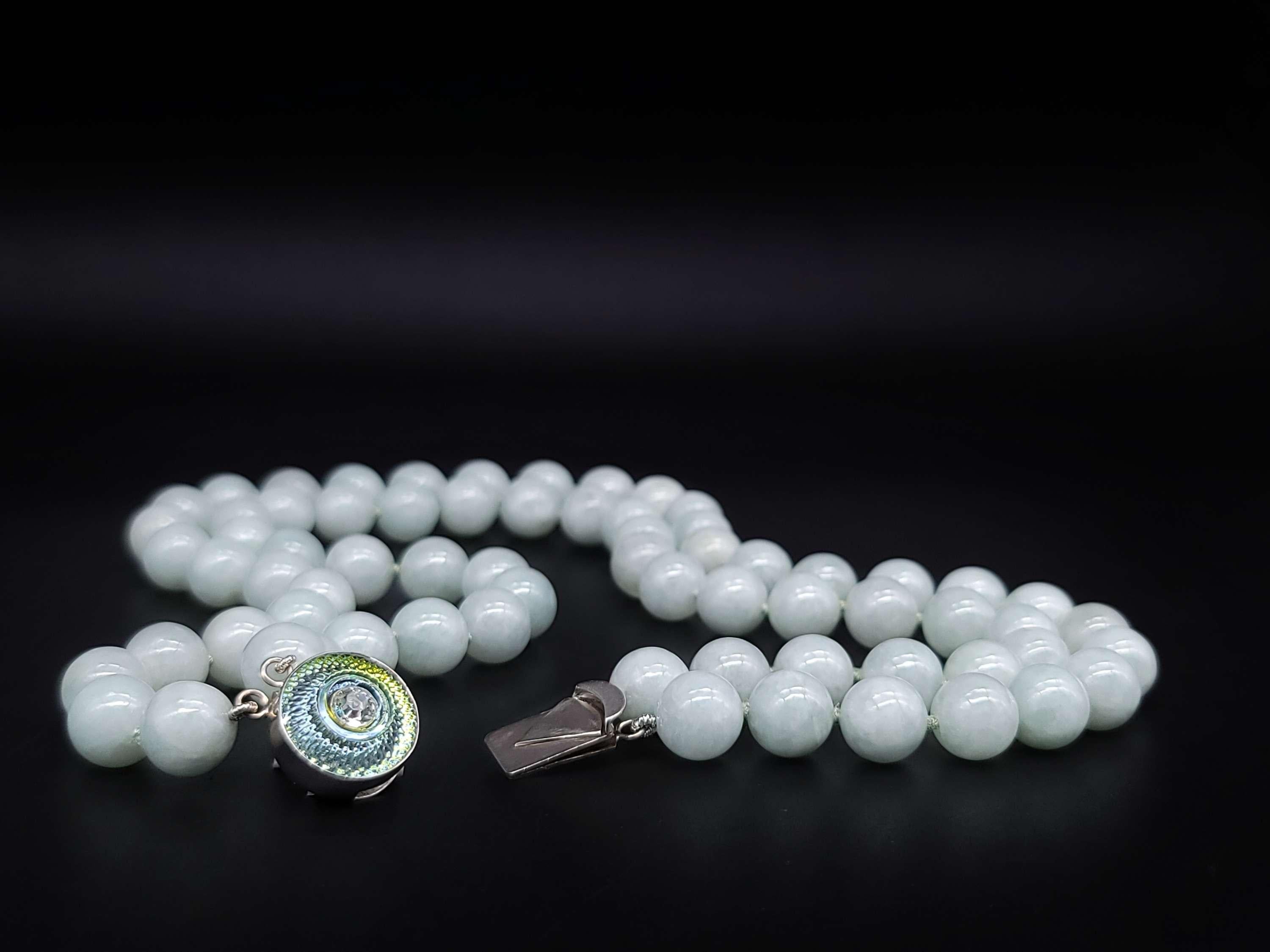 A.Jeschel Elegante collana abbinata in giada di Burma con chiusura firmata. In condizioni Nuovo in vendita a Miami, FL