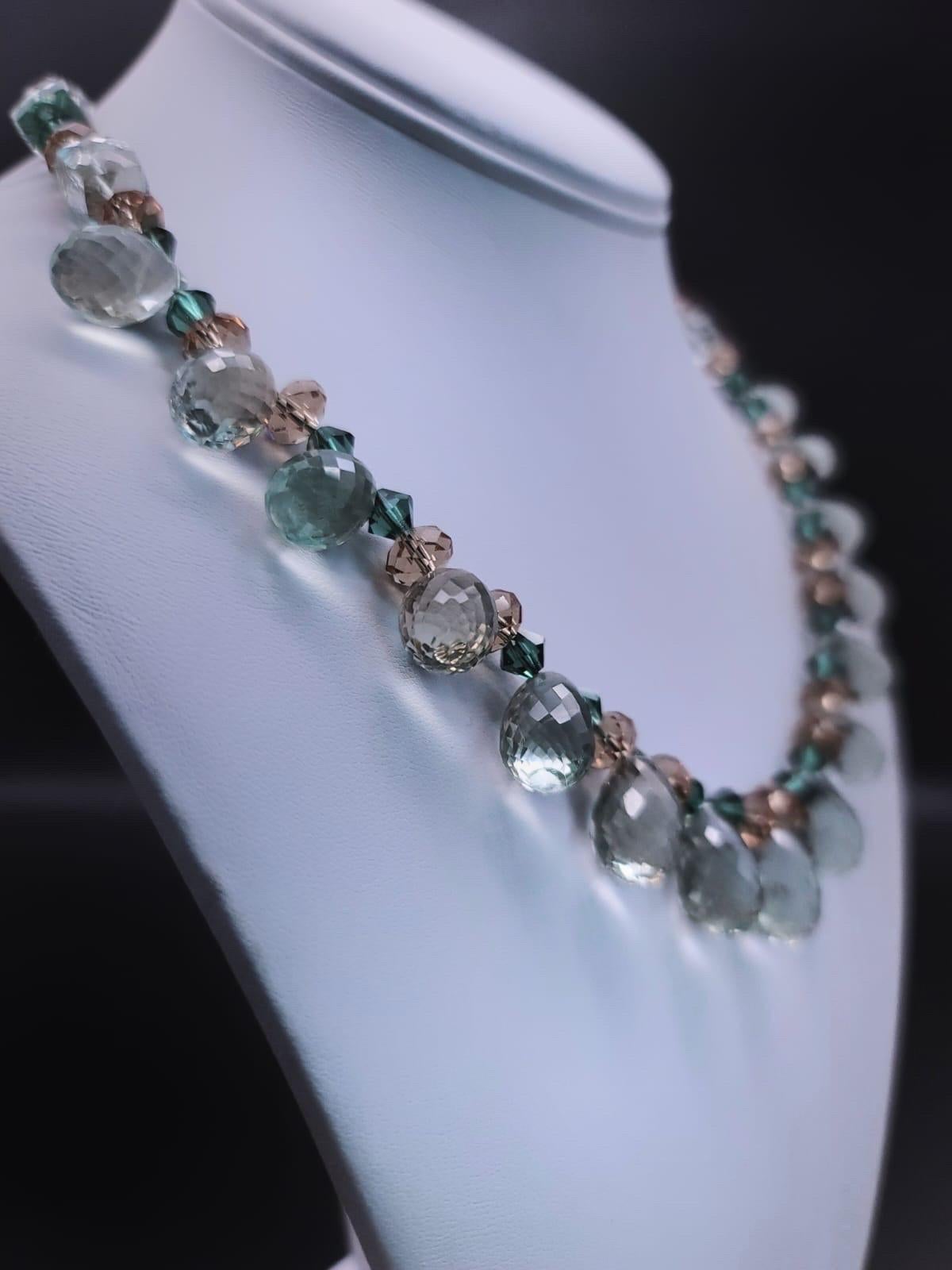 A.Jeschel Elegant soft green Amethyst Necklace In New Condition In Miami, FL