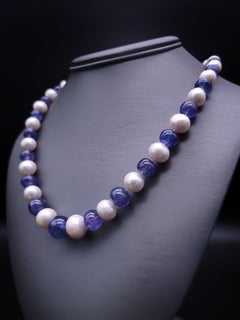 A.Jeschel Exceptionally stunning Tanzanite and Freshwater Pearl necklace.