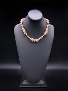 A.Jeschel Exquisito Collar Único de Perlas Doradas.