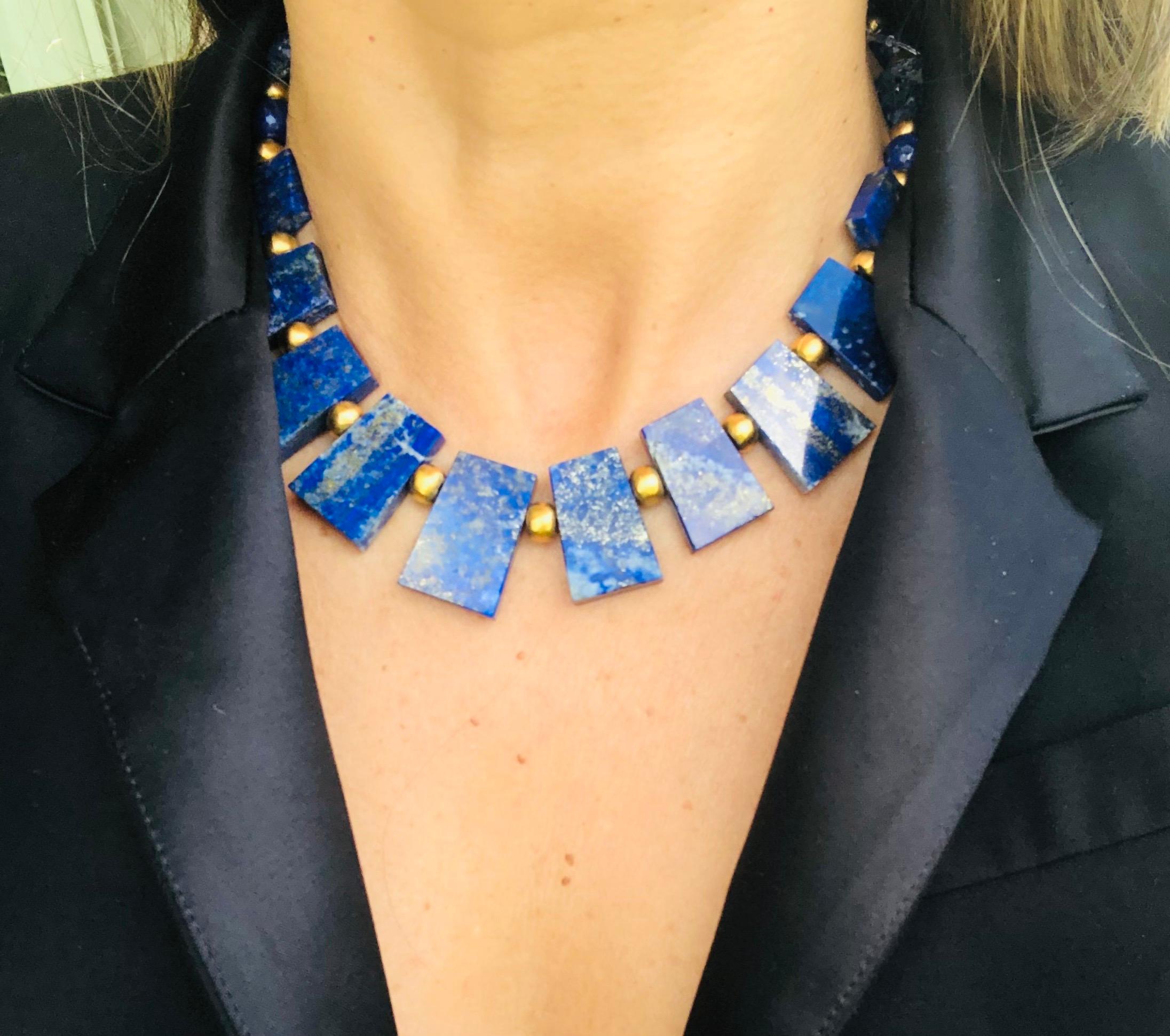 A.Jeschel Fabelhafte Halskette mit Lapislazuli-Kragen (Zeitgenössisch) im Angebot