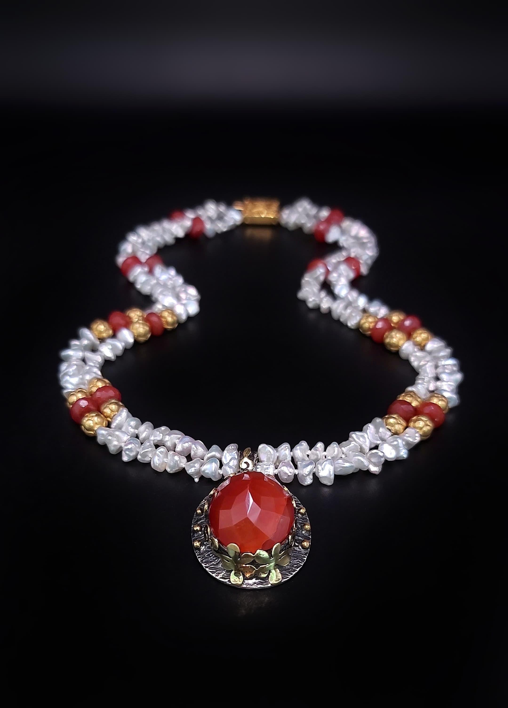 A.Jeschel, collier Pendat Keshi en cornaline facettée et perles d'eau douce en vente 2
