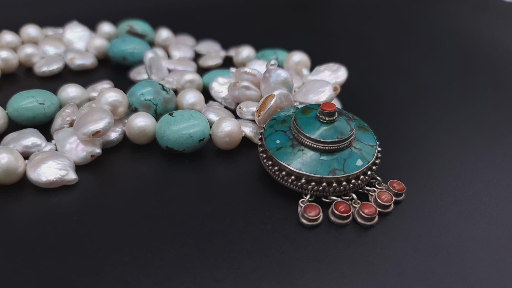 A.Jeschel Halskette aus Türkis und Perlen mit tibetischem Anhänger. im Zustand „Neu“ im Angebot in Miami, FL
