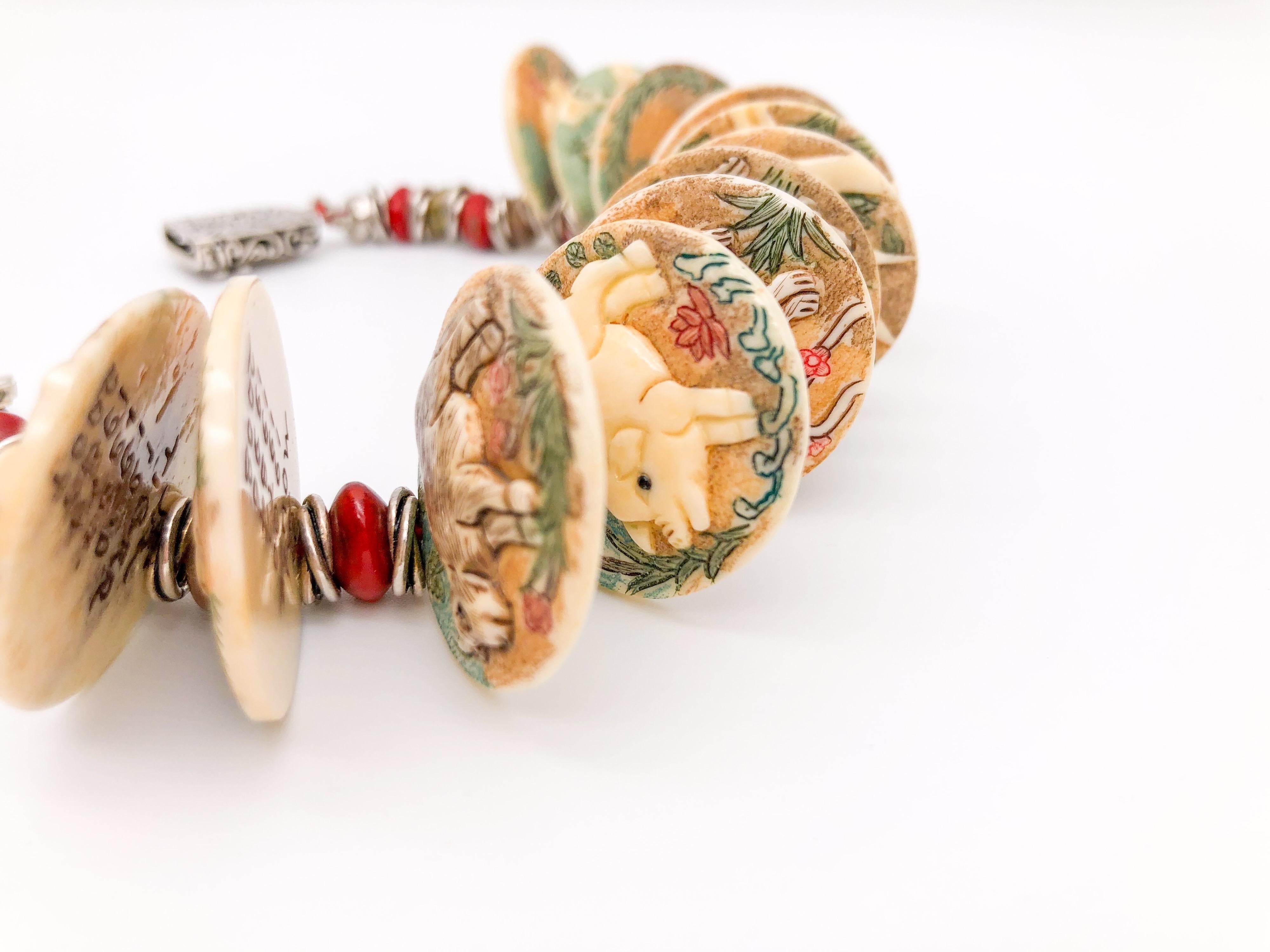 A.Jeschel `Good luck Chinese carved zodiac sign bracelet In New Condition For Sale In Miami, FL