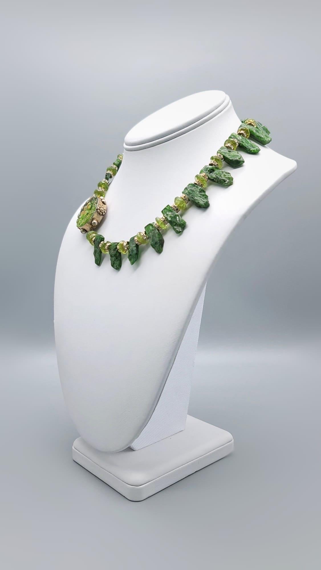 A.Jeschel Gorgeous necklace green Chrome Diopside paired with Peridot  For Sale 6