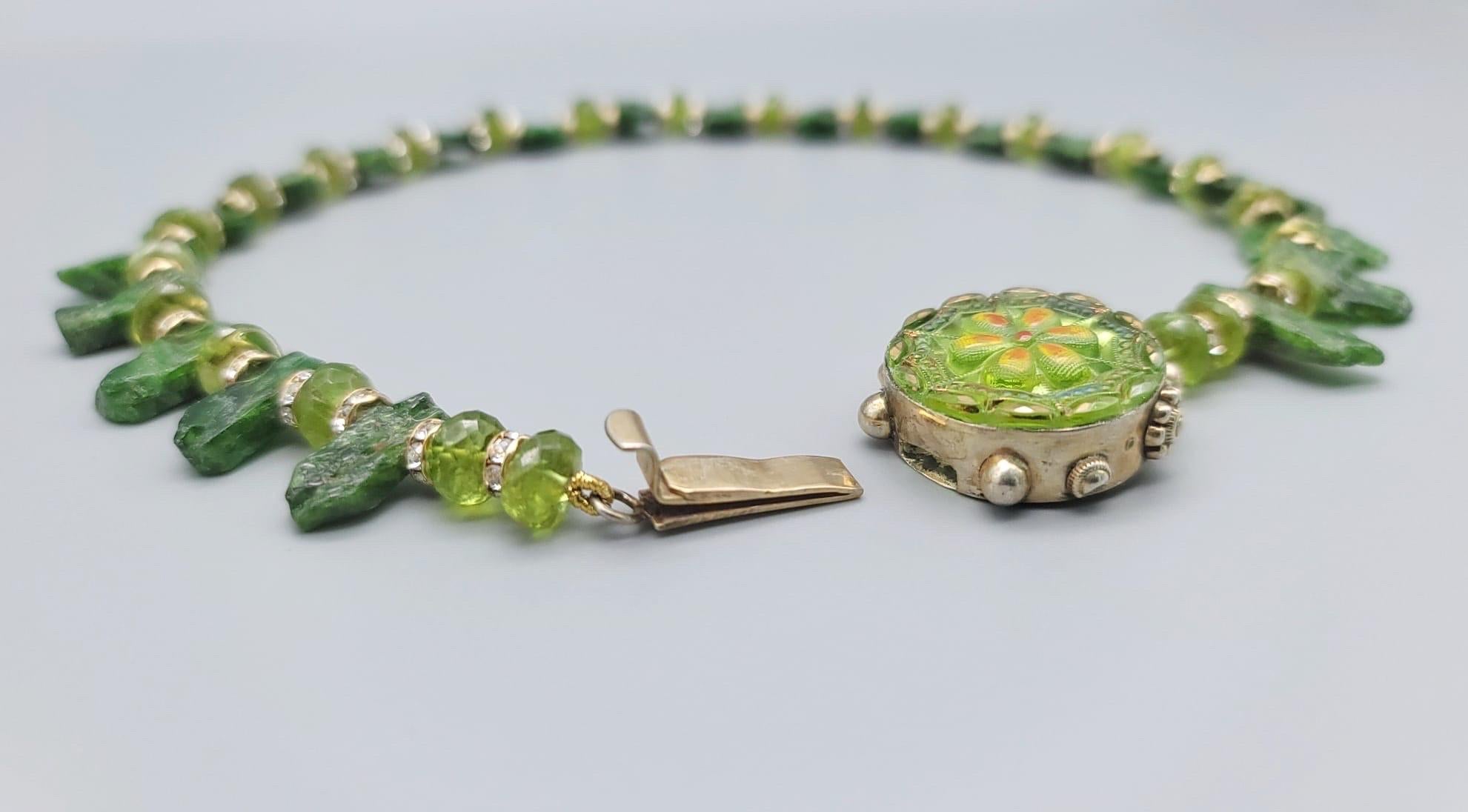 A.Jeschel Gorgeous necklace green Chrome Diopside paired with Peridot  For Sale 3