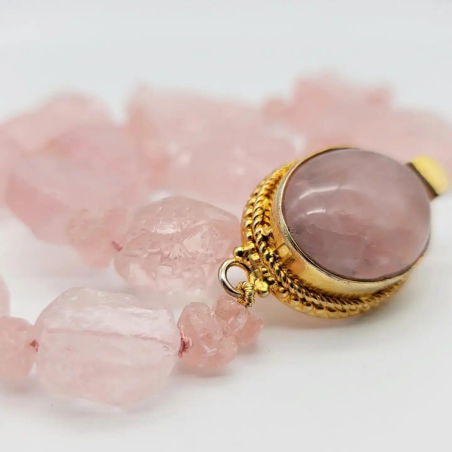 A.Jeschel Hammered stone Rose Quartz necklace In New Condition For Sale In Miami, FL