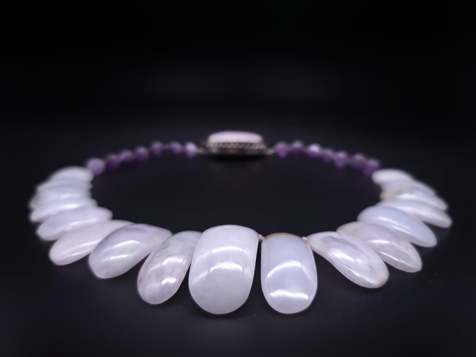 A.Jeschel Collana di giada Lavander. In condizioni Nuovo in vendita a Miami, FL
