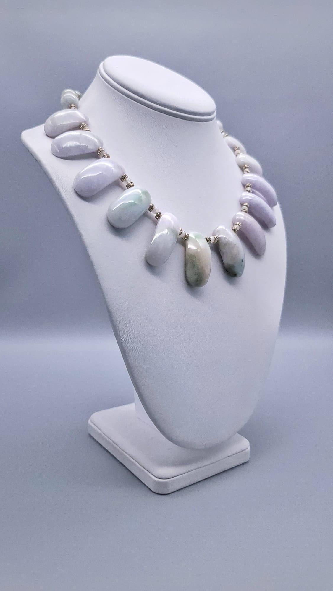 A.Jeschel Lavender Burma Jade necklace. In New Condition For Sale In Miami, FL