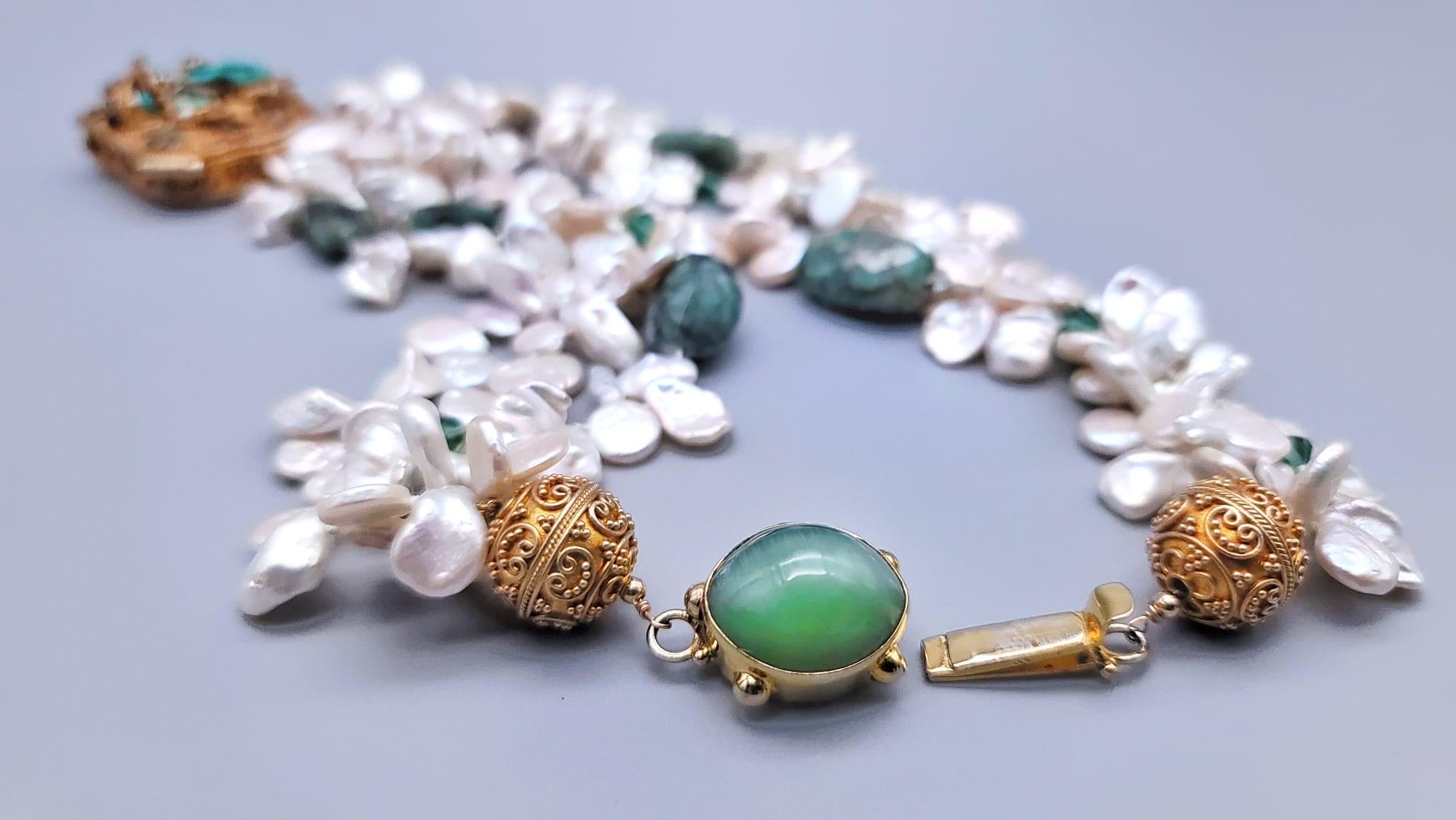 A.Jeschel  Prächtige tibetische Ghau-Gebetschatulle und Perlen-Halskette im Angebot 10