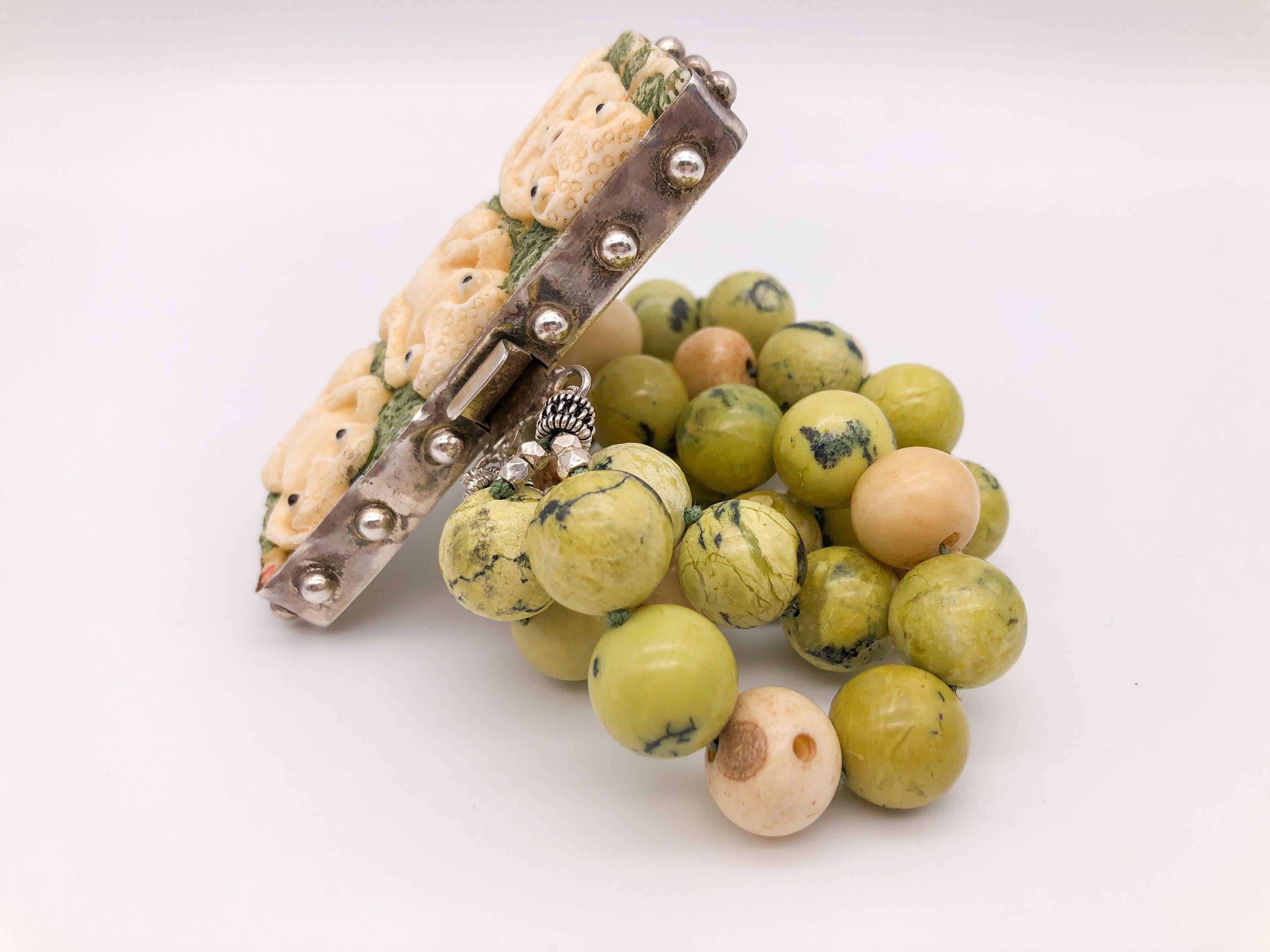 A.Jeschel Olive Jade carved frog clasp bracelet . For Sale 2