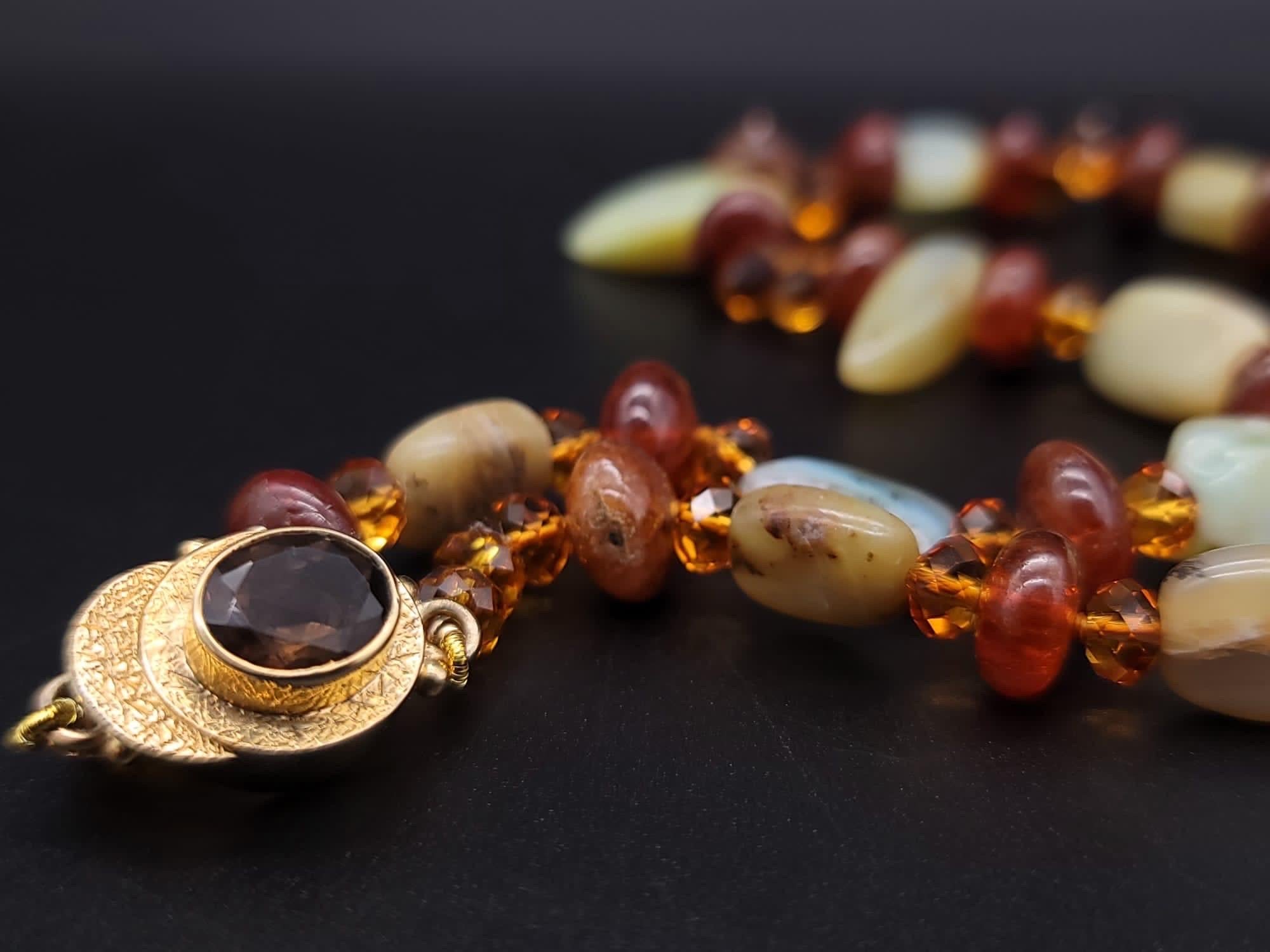 Halskette aus peruanischem Opal, Topas und Hessonit von A.Jeschel. Damen im Angebot
