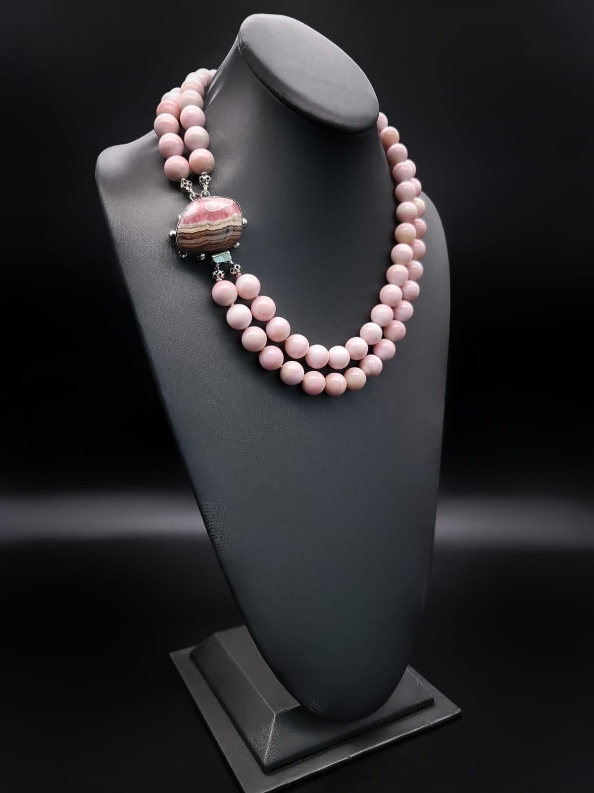 A.Jeschel Rosa Onyx-Halskette mit charakteristischem Rhodocrosite-Verschluss. (Zeitgenössisch) im Angebot