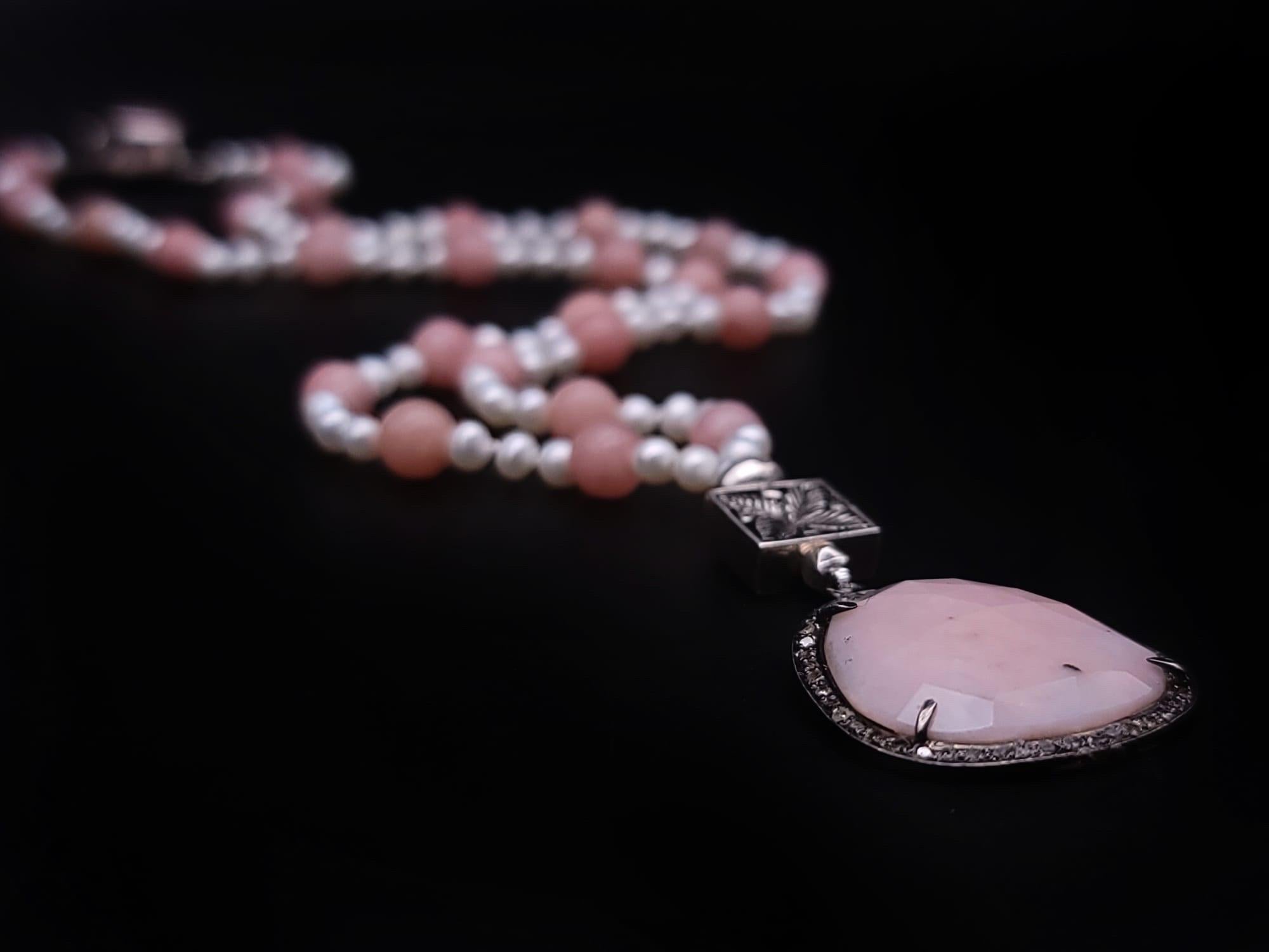 A.Jeschel, collier pendentif délicat en perles d'eau douce et opale rose. en vente 9