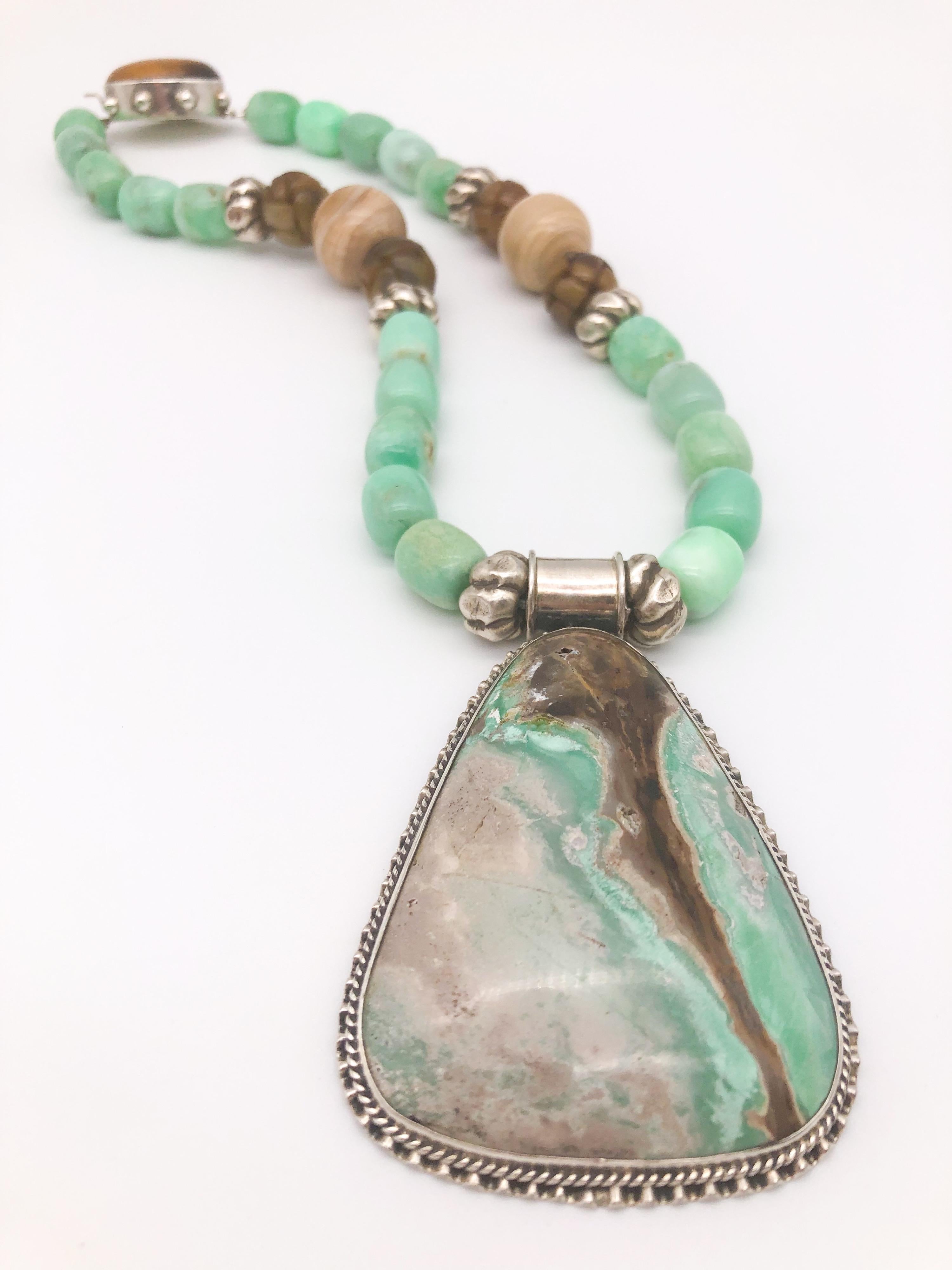 A.Jeschel Polished Chrysoprase Specimen Pendant Necklace In New Condition For Sale In Miami, FL