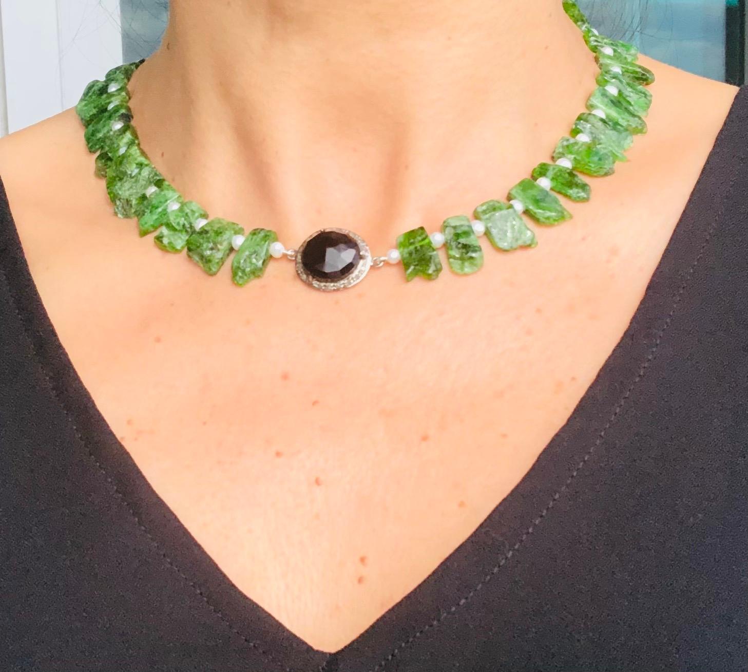 A.Jeschel Diopside single strand necklace with Onyx and Diamonds. For Sale 10