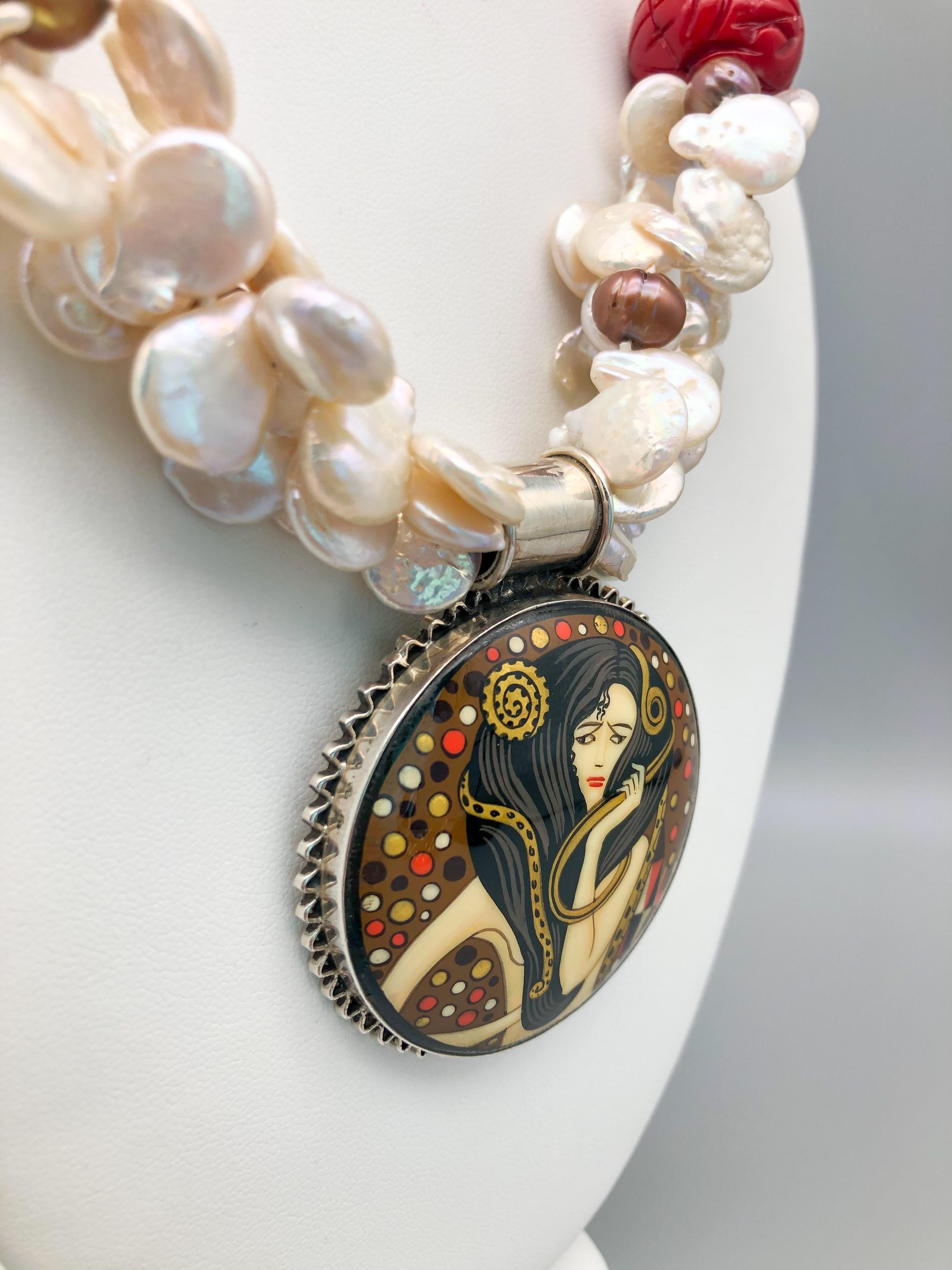 A.Jeschel Russian miniature pendant painted in the style of Klimt In New Condition In Miami, FL