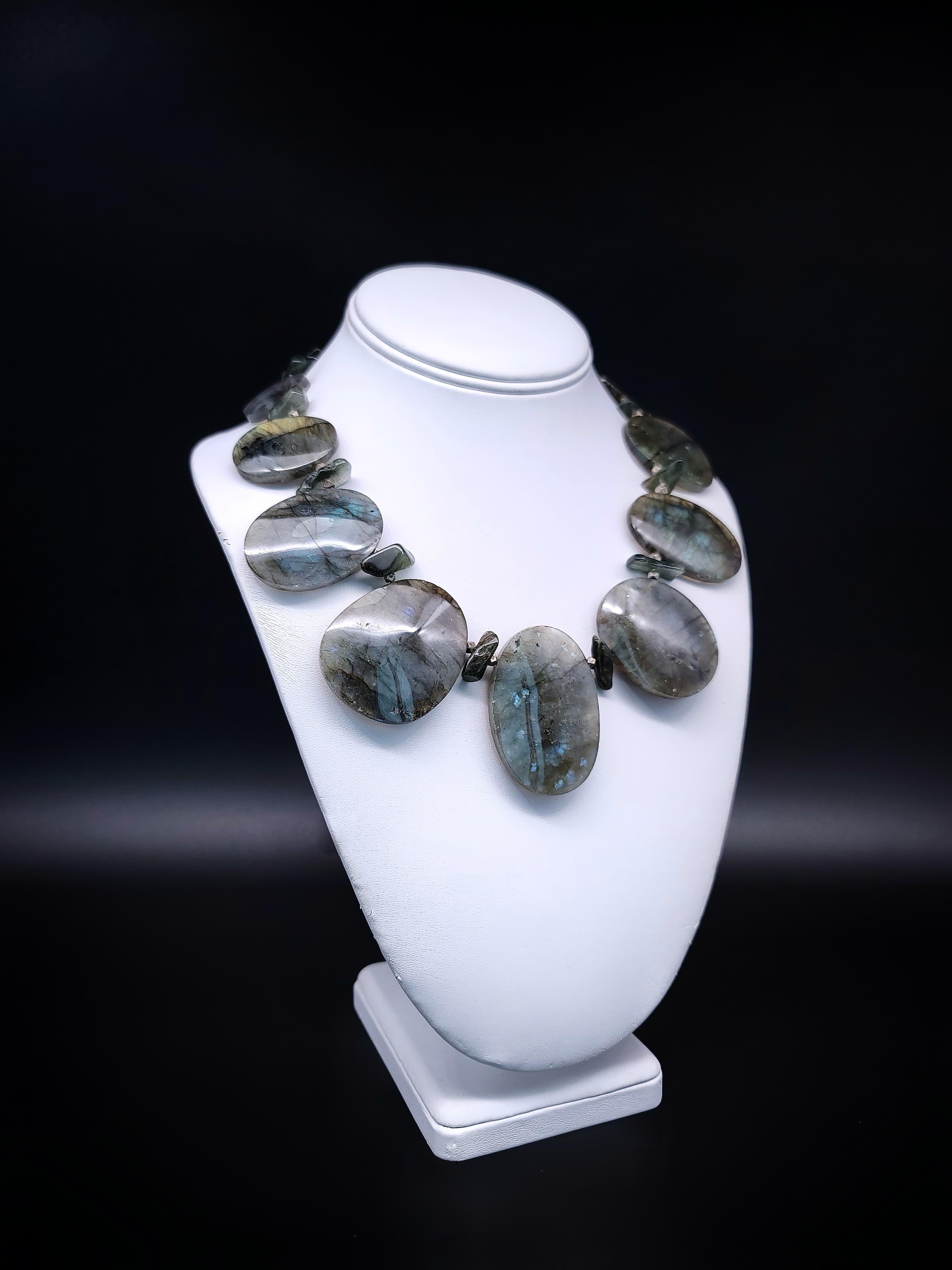 A.Jeschel Spectacular Labradorite plates necklace For Sale 6