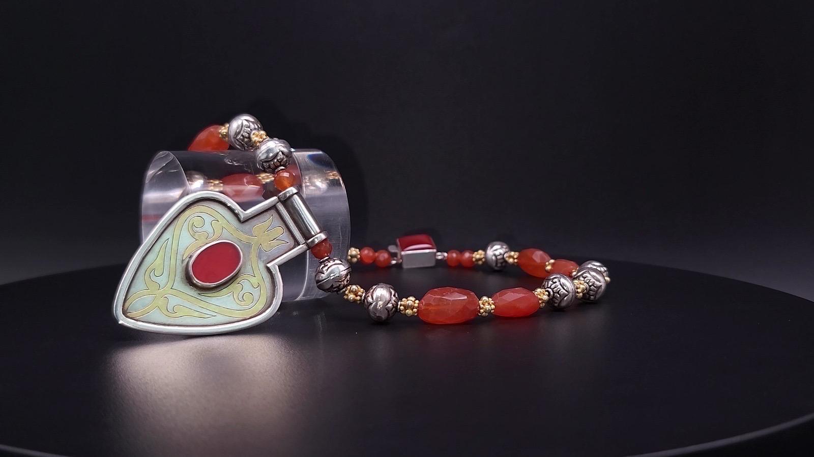 Collana con ciondolo tribale in corniola di A.Jeschel in vendita 4