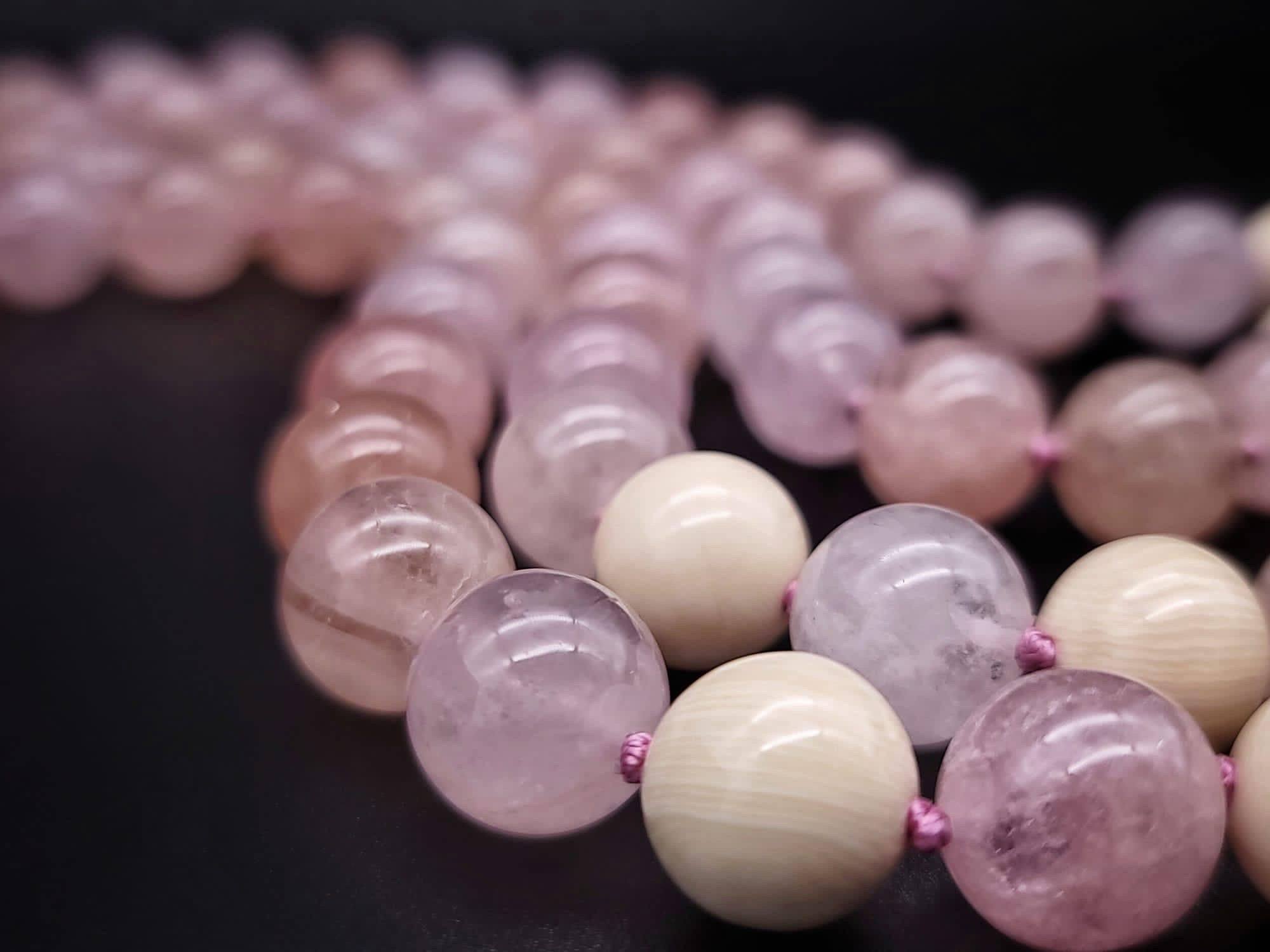 A.Jeschel Splendida collana di Morganite con chiusura firmata. 12