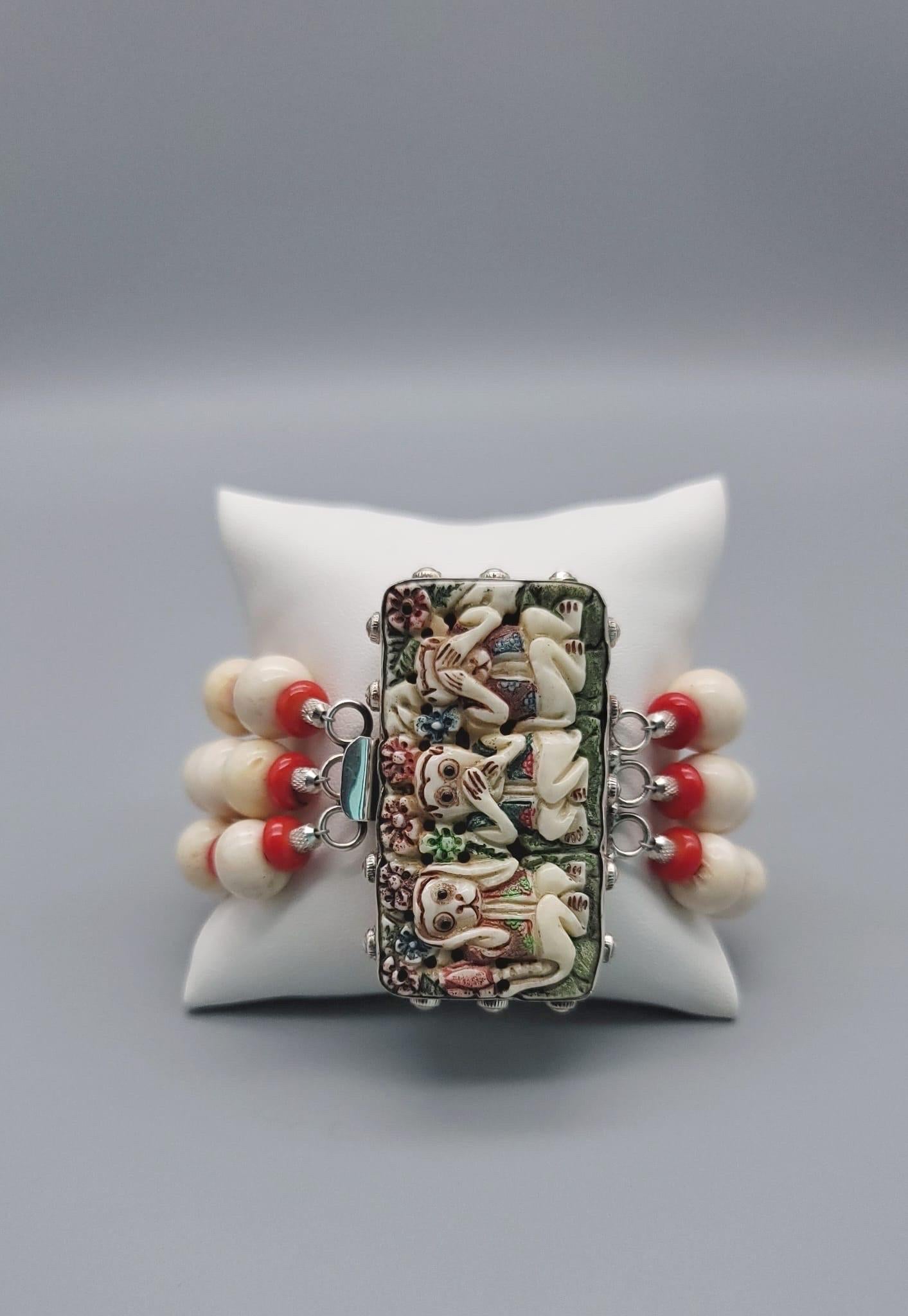 A.Jeschel Three wise monkeys bracelet In New Condition For Sale In Miami, FL