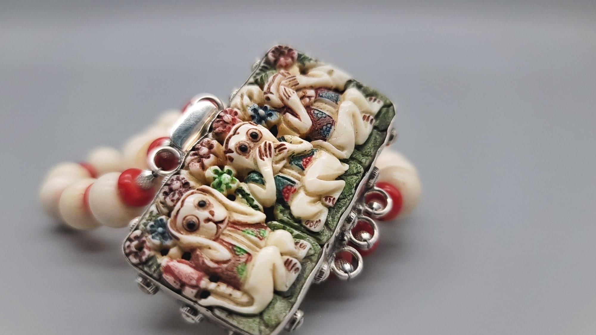 A.Jeschel Three wise monkeys bracelet In New Condition For Sale In Miami, FL