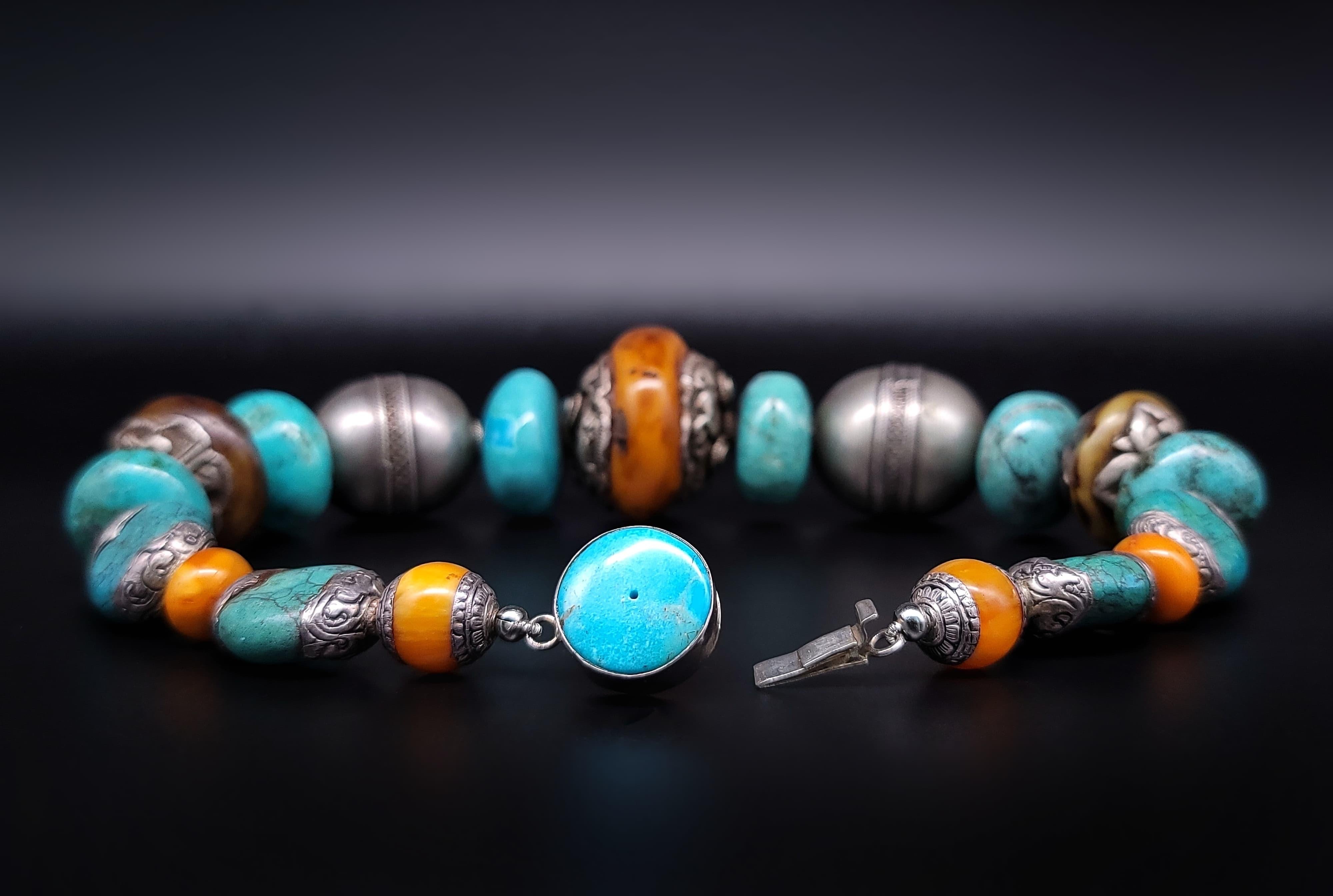 A.Jeschel Collier de perles d'ambre tibétaines turquoise. en vente 4