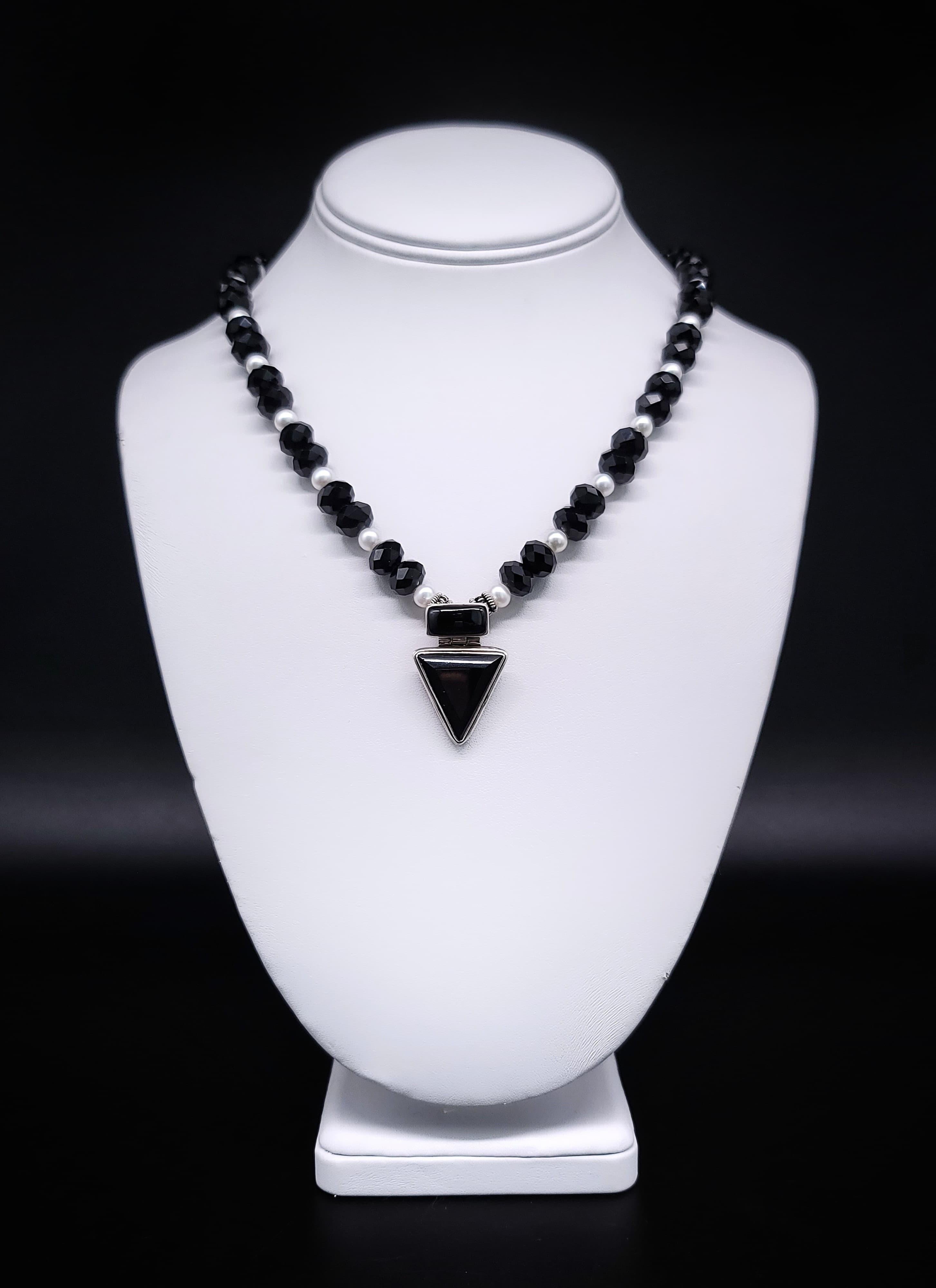 A.Jeschel Versatile and elegant Onyx pendant necklace. 11