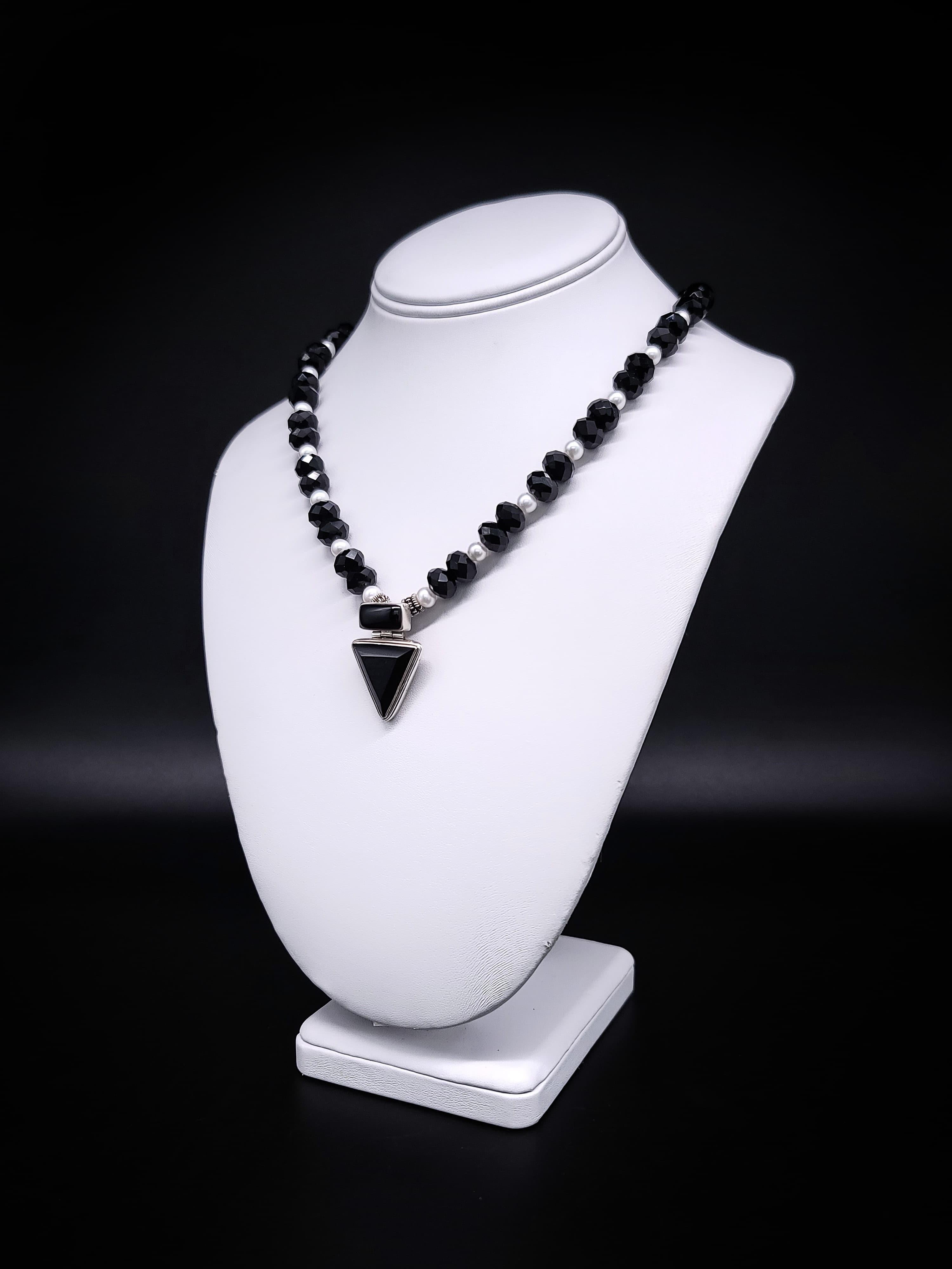 A.Jeschel Versatile and elegant Onyx pendant necklace. 12