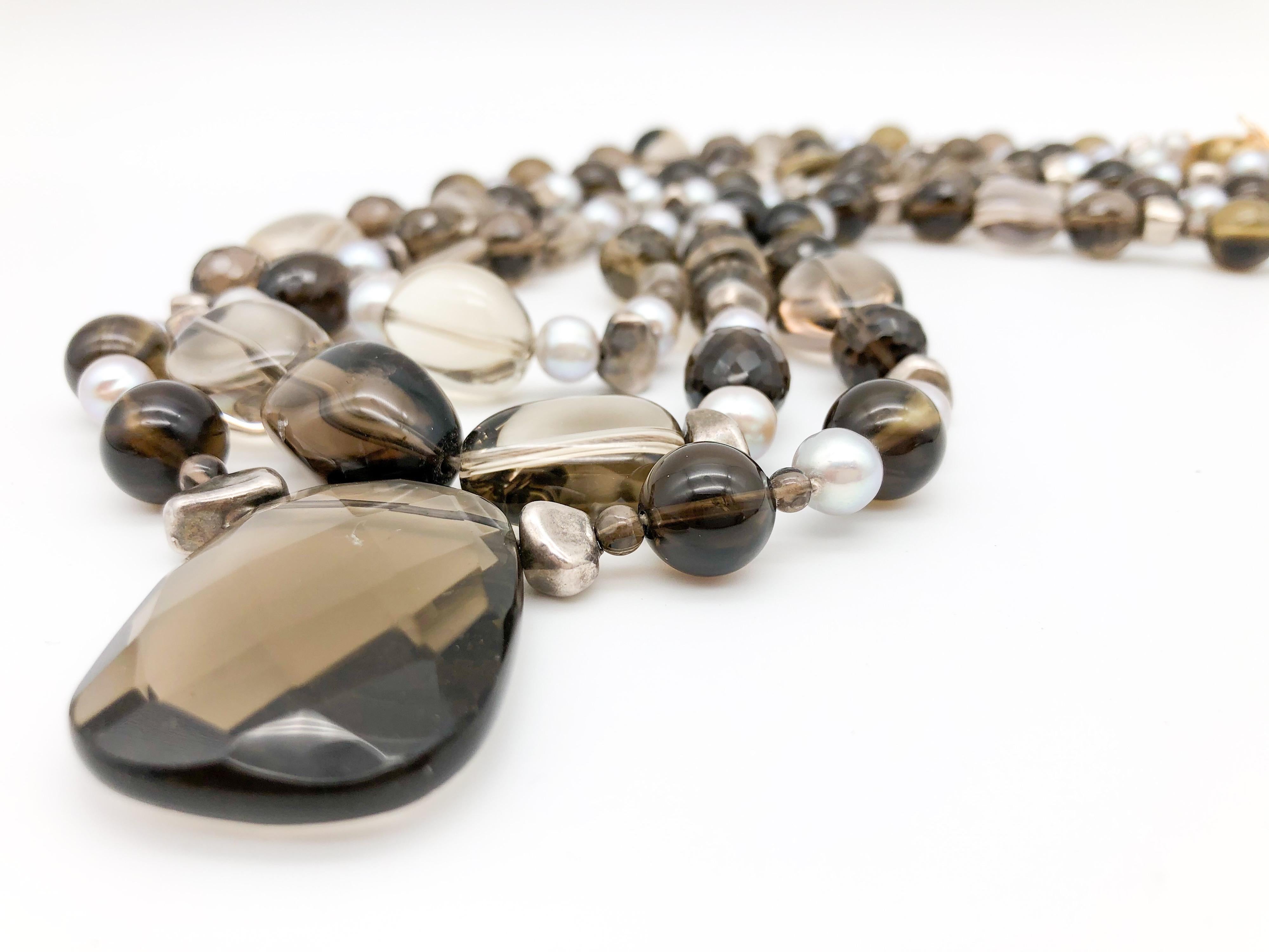A.jeschel Whiskey Quartz and freshwater Pearl necklace In New Condition For Sale In Miami, FL