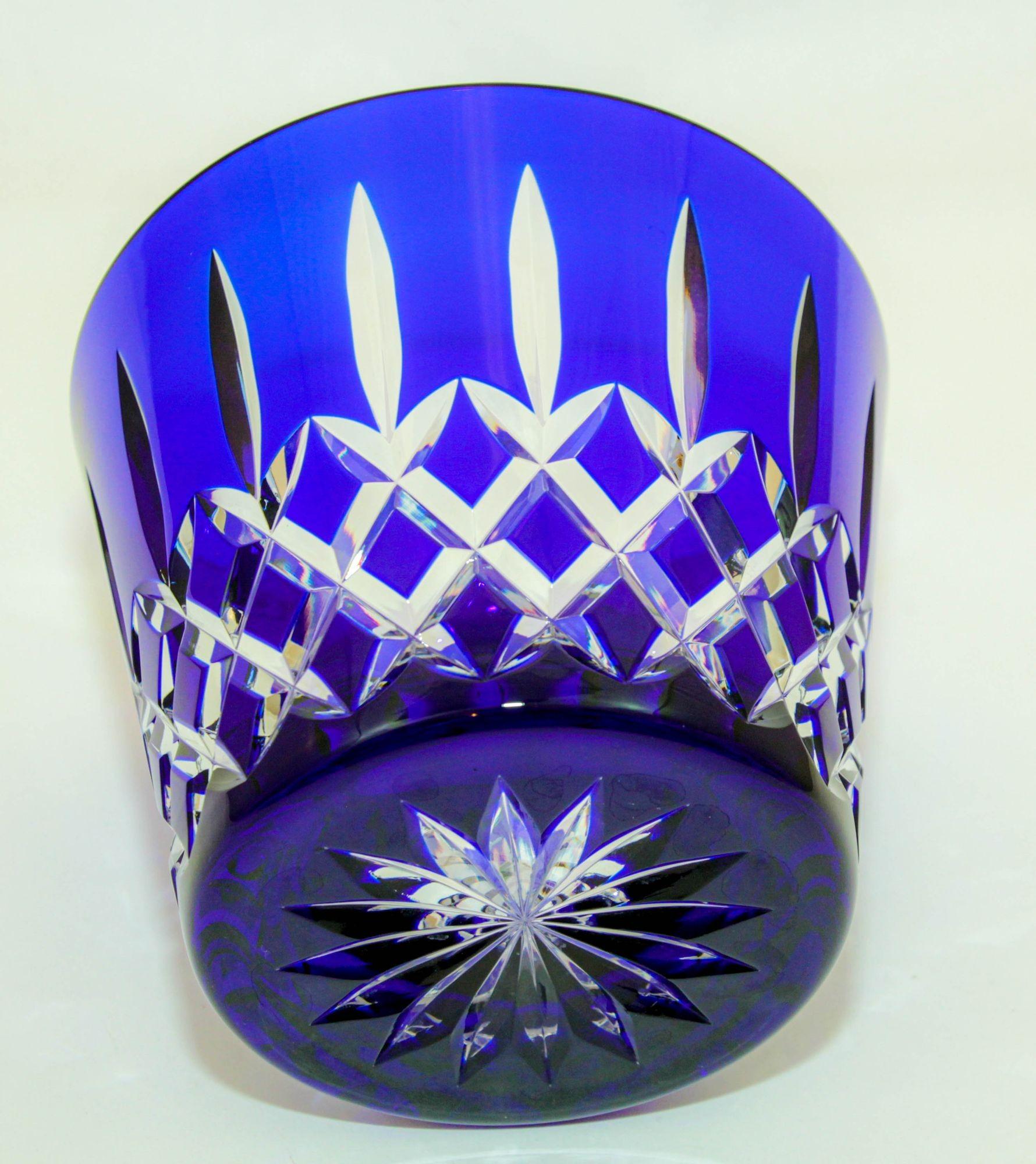 Cubitera de cristal azul cobalto Ajka Arabella Barware 1960 en venta 4